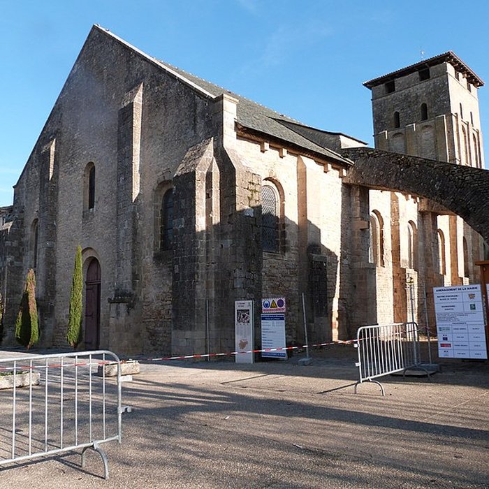 Photo de Église Saint-Pierre de Varen