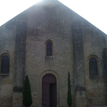 Église Saint-Pierre de Varen