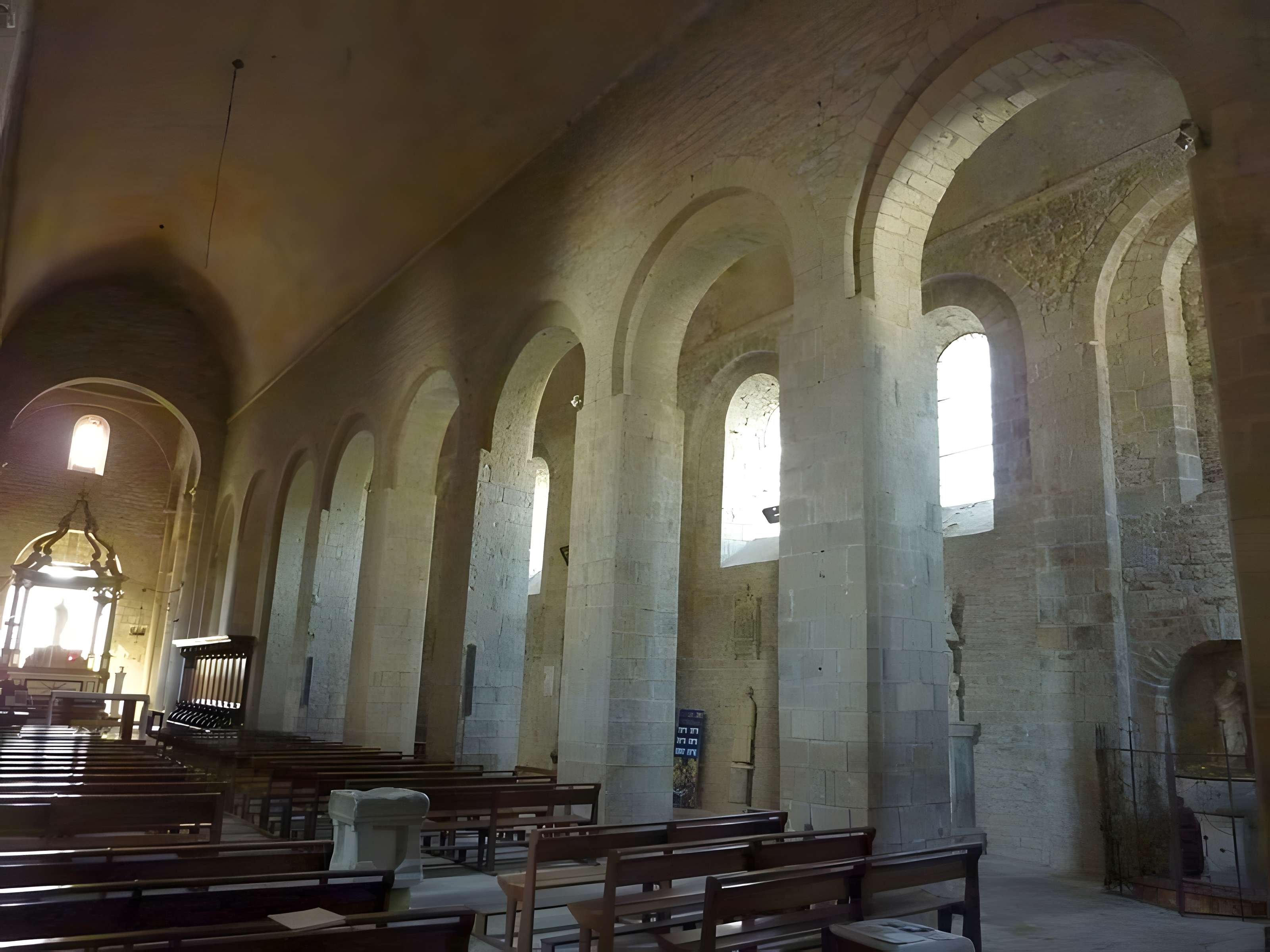 Église Saint-Pierre de Varen