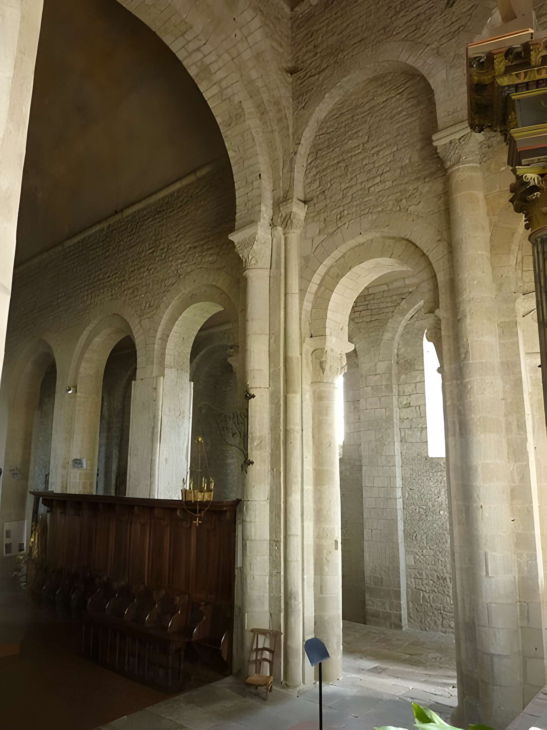 Église Saint-Pierre de Varen