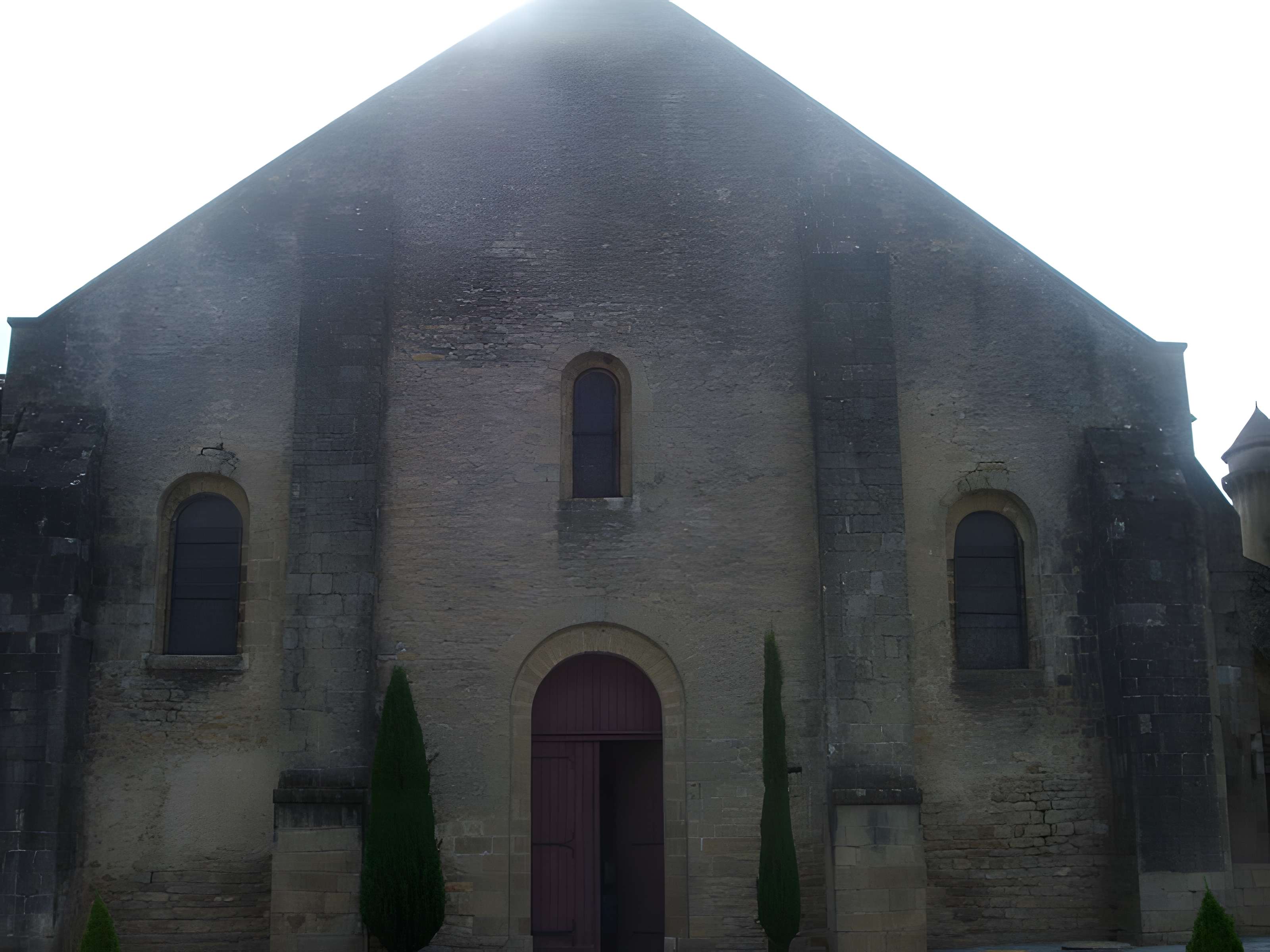 Église Saint-Pierre de Varen