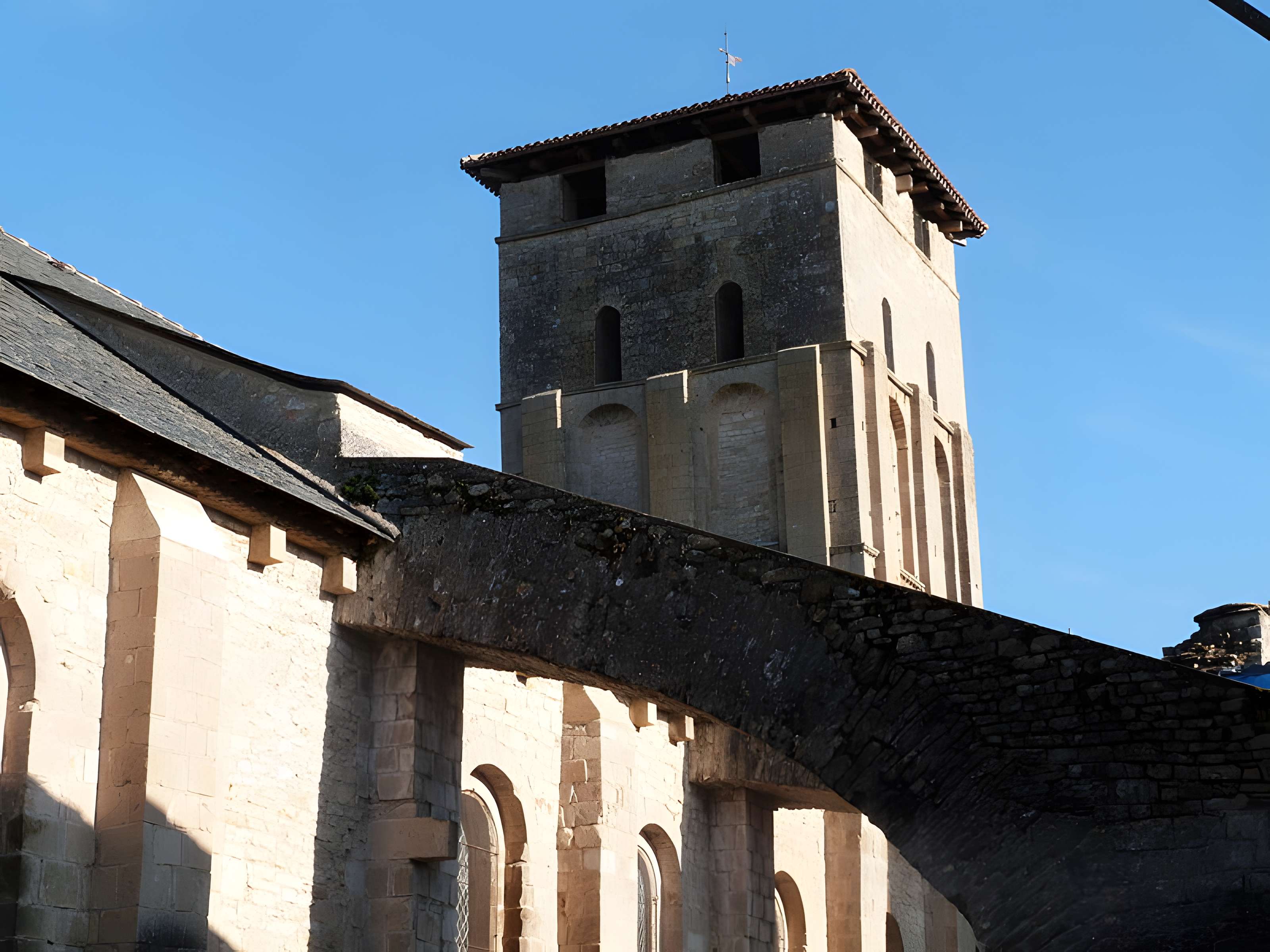 Église Saint-Pierre de Varen