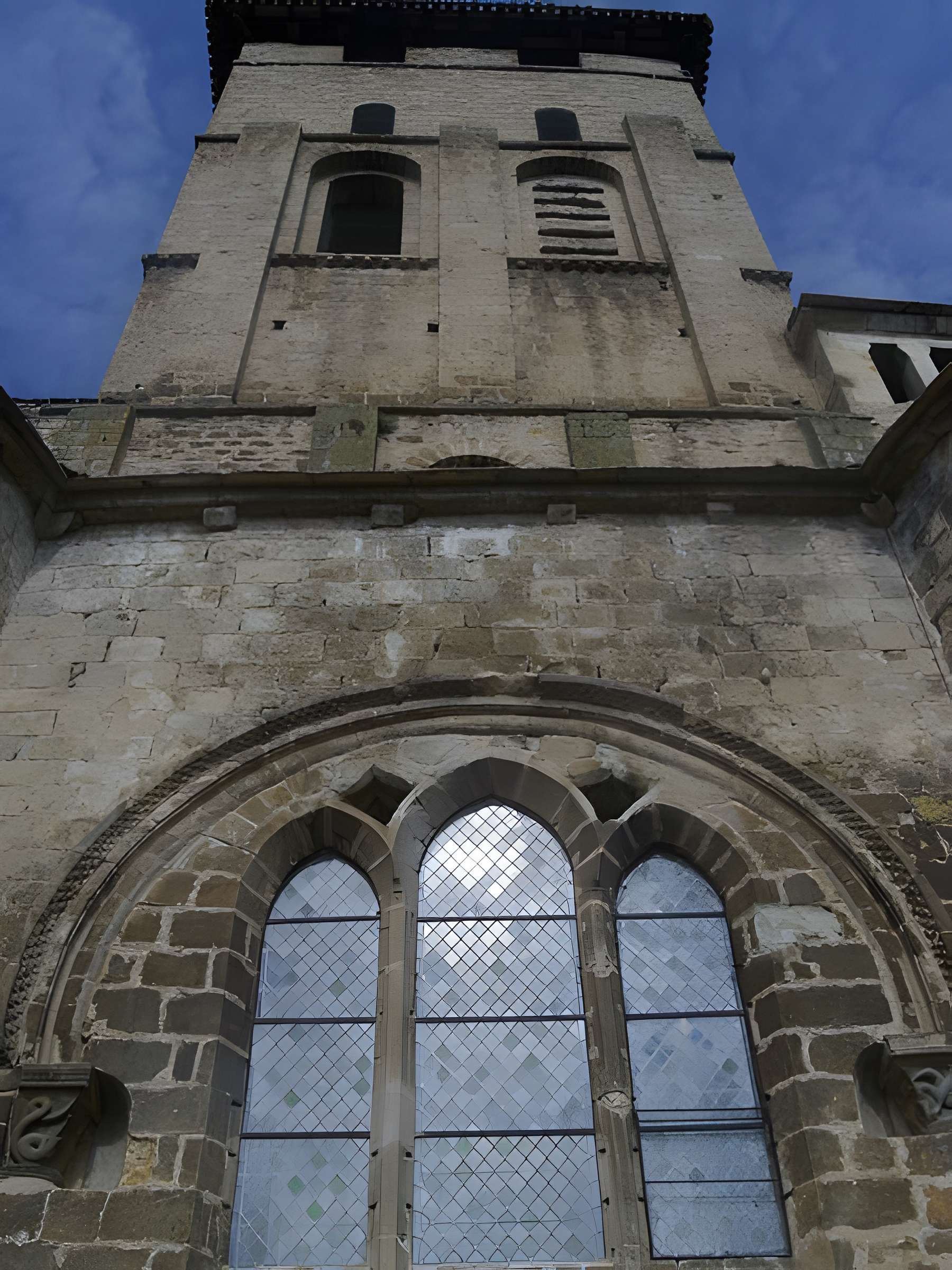 Église Saint-Pierre de Varen
