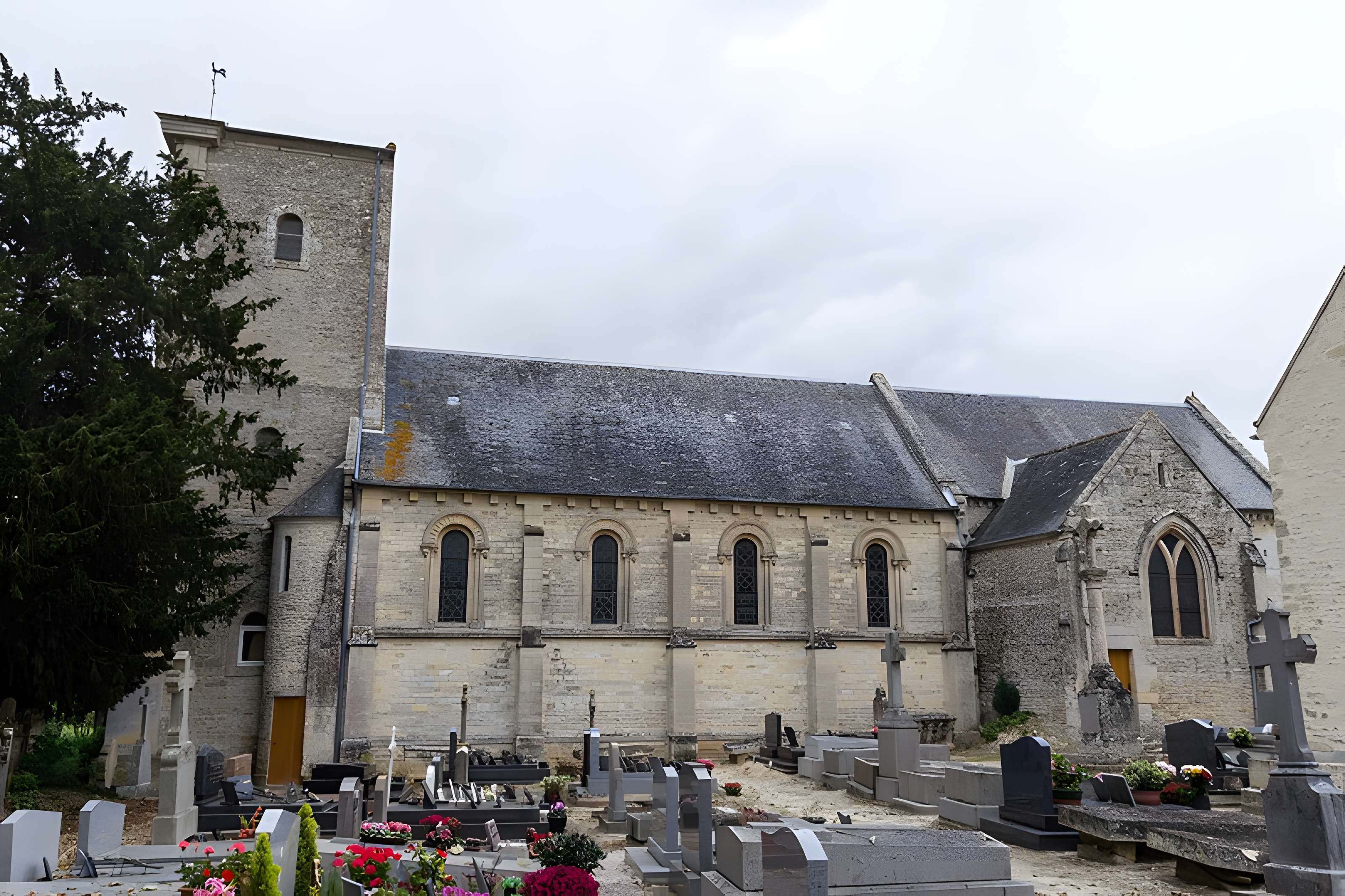 Église Saint-Pierre de Vaux-sur-Seulles