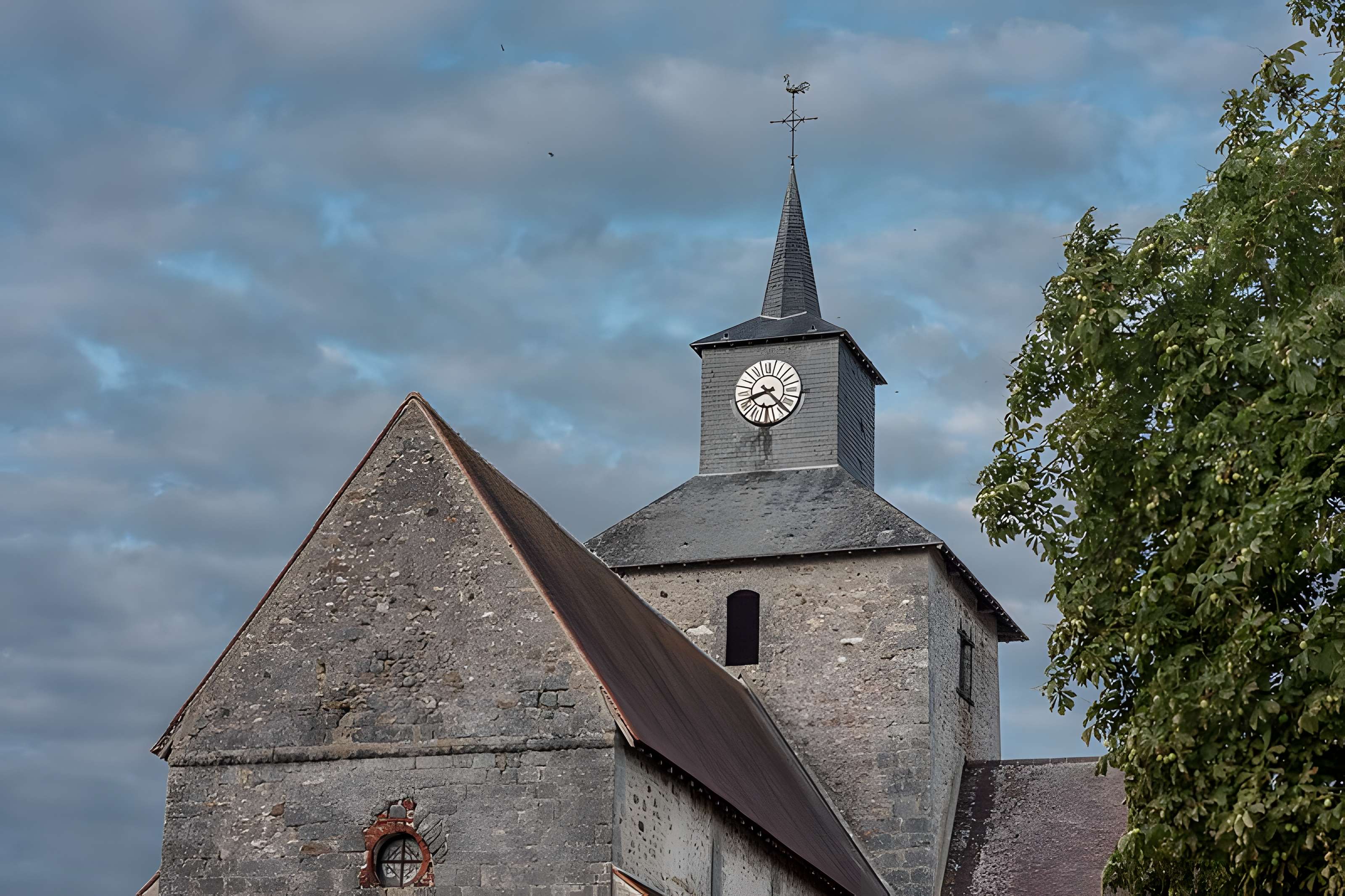Église Saint-Pierre de Vert-la-Gravelle