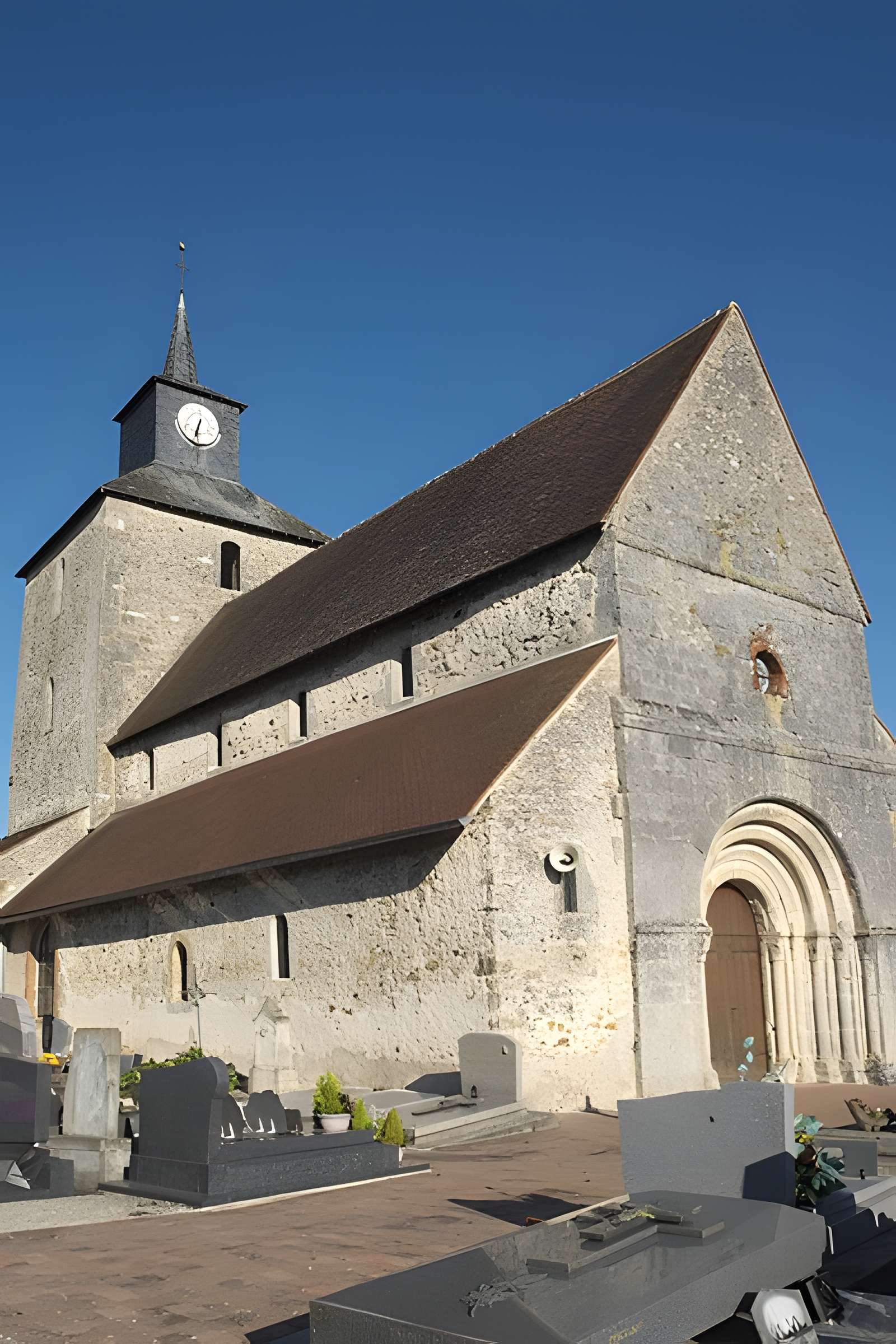 Église Saint-Pierre de Vert-la-Gravelle
