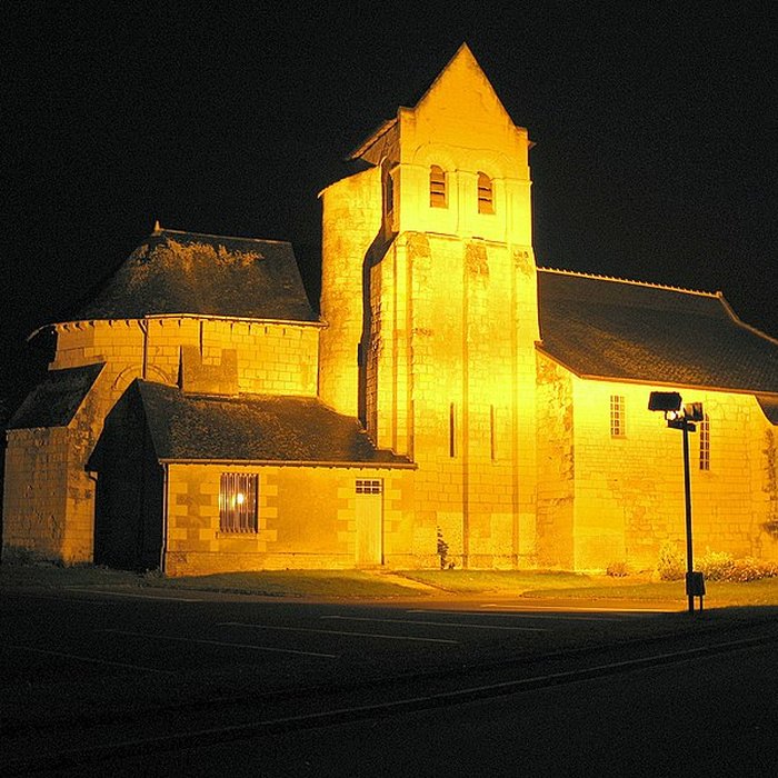 Photo de Église Saint-Pierre de Vézières