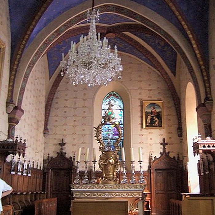 Photo de Église Saint-Pierre de Vic-sur-Cère