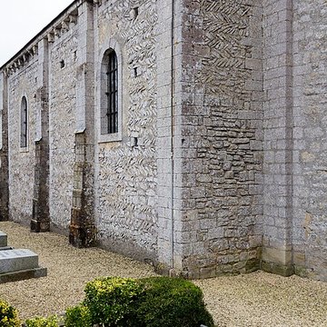 Église Saint-Pierre de Vienne-en-Bessin