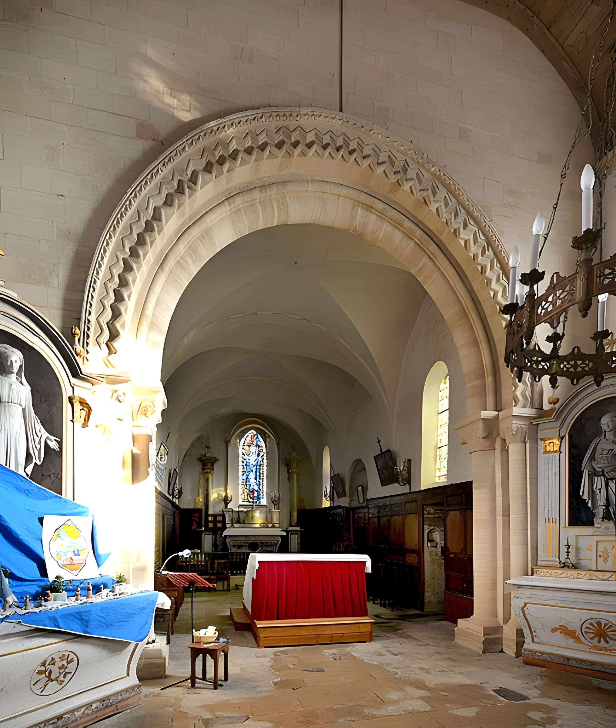 Église Saint-Pierre de Vienne-en-Bessin