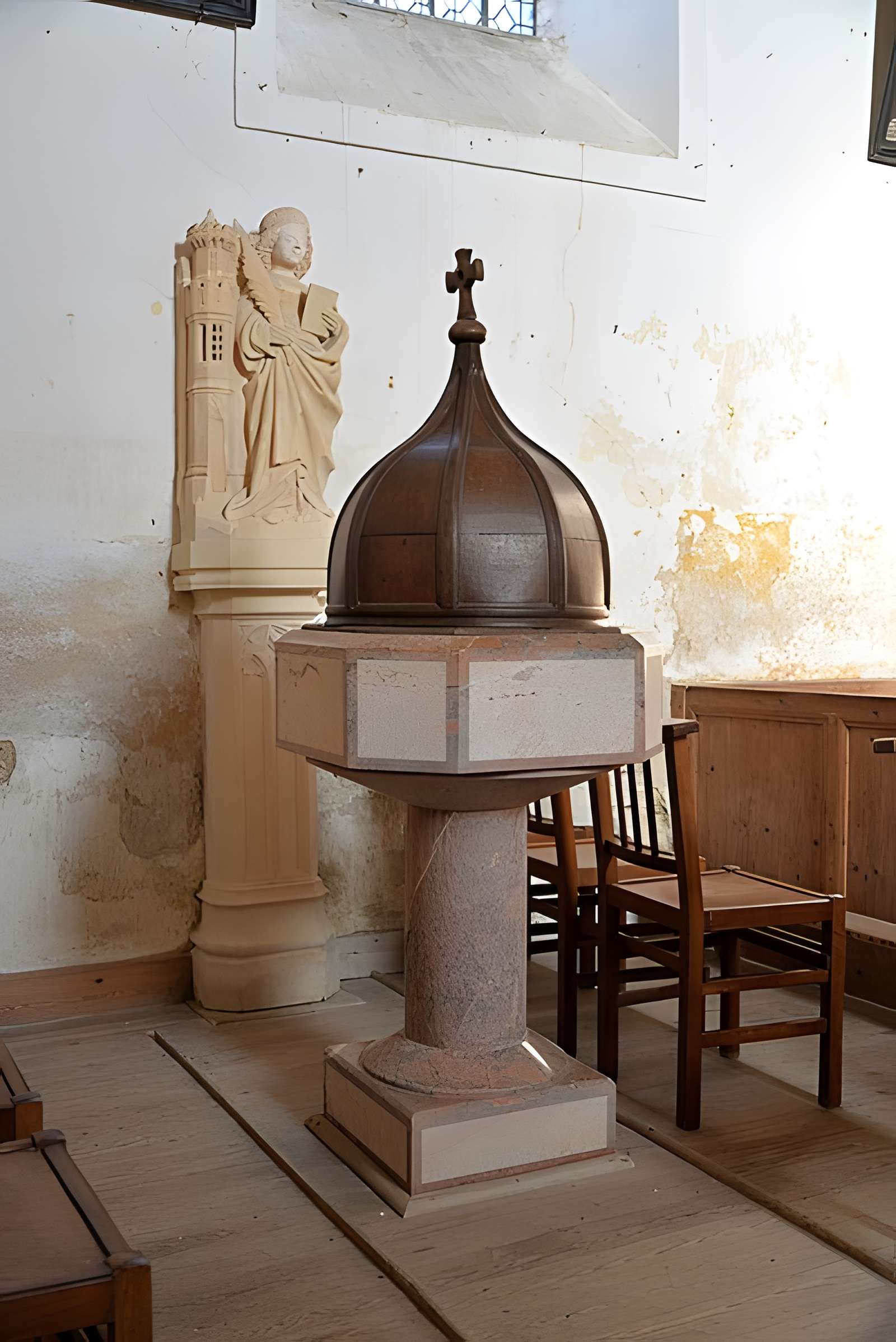 Église Saint-Pierre de Vienne-en-Bessin