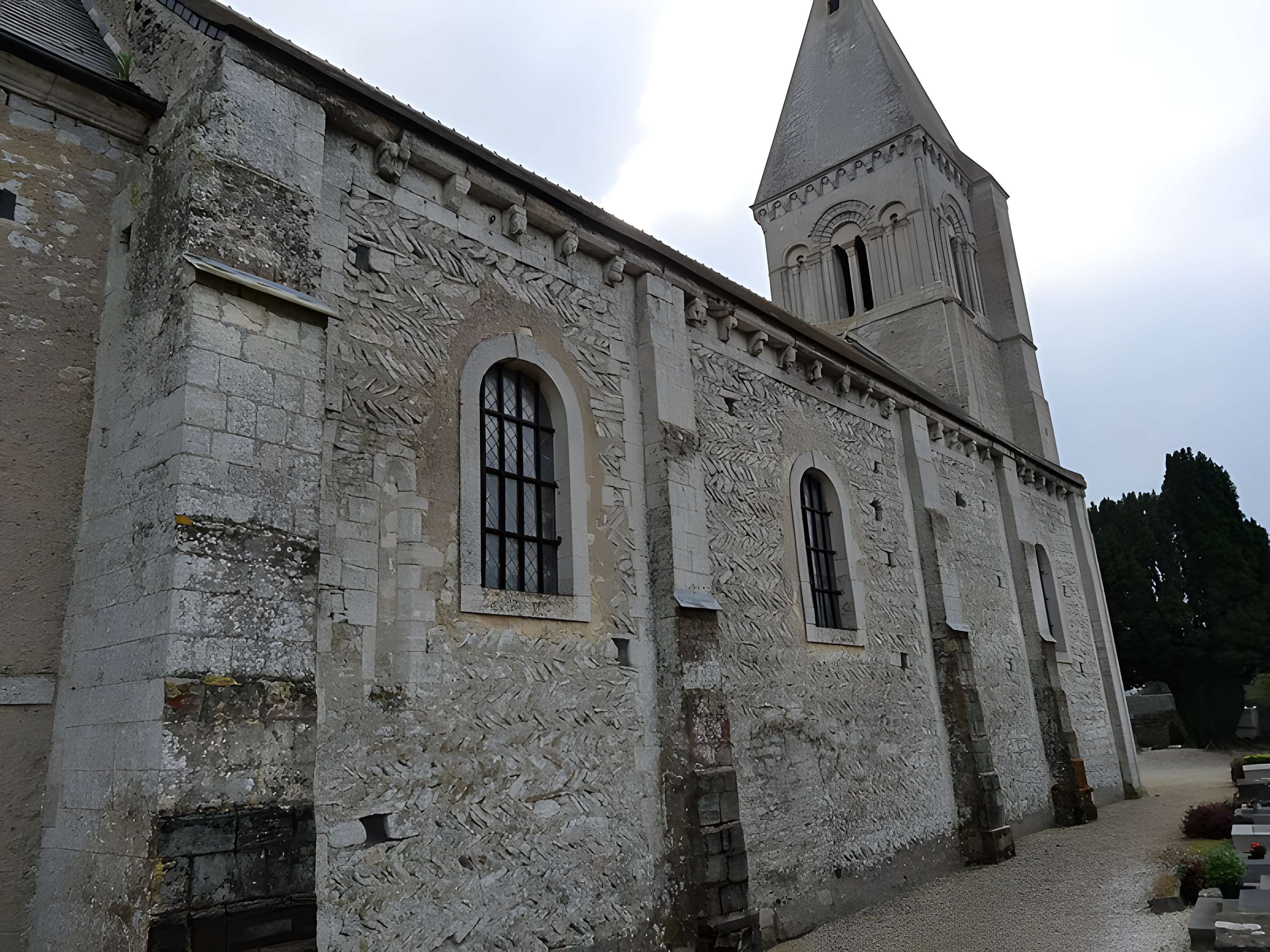 Église Saint-Pierre de Vienne-en-Bessin