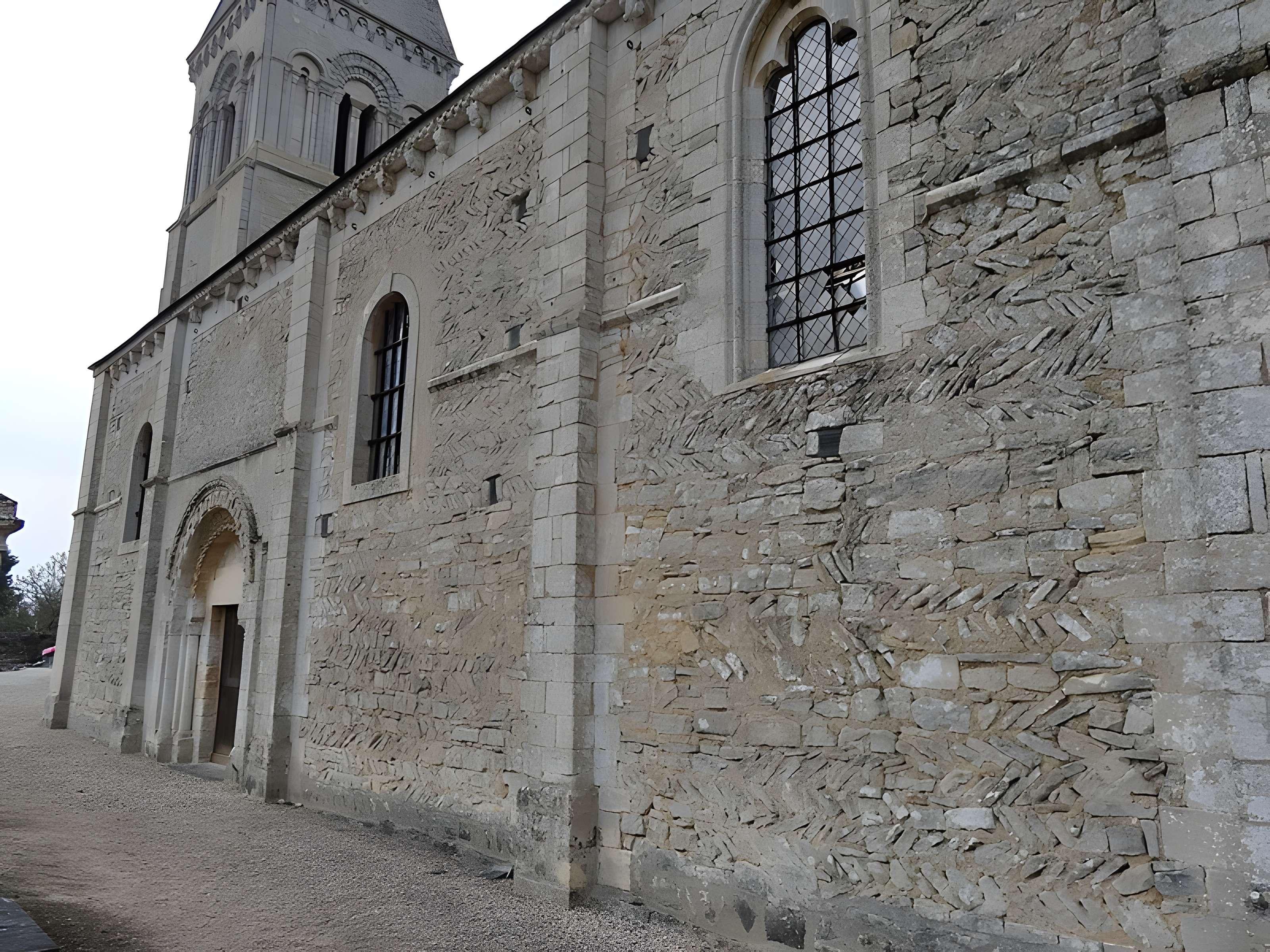 Église Saint-Pierre de Vienne-en-Bessin