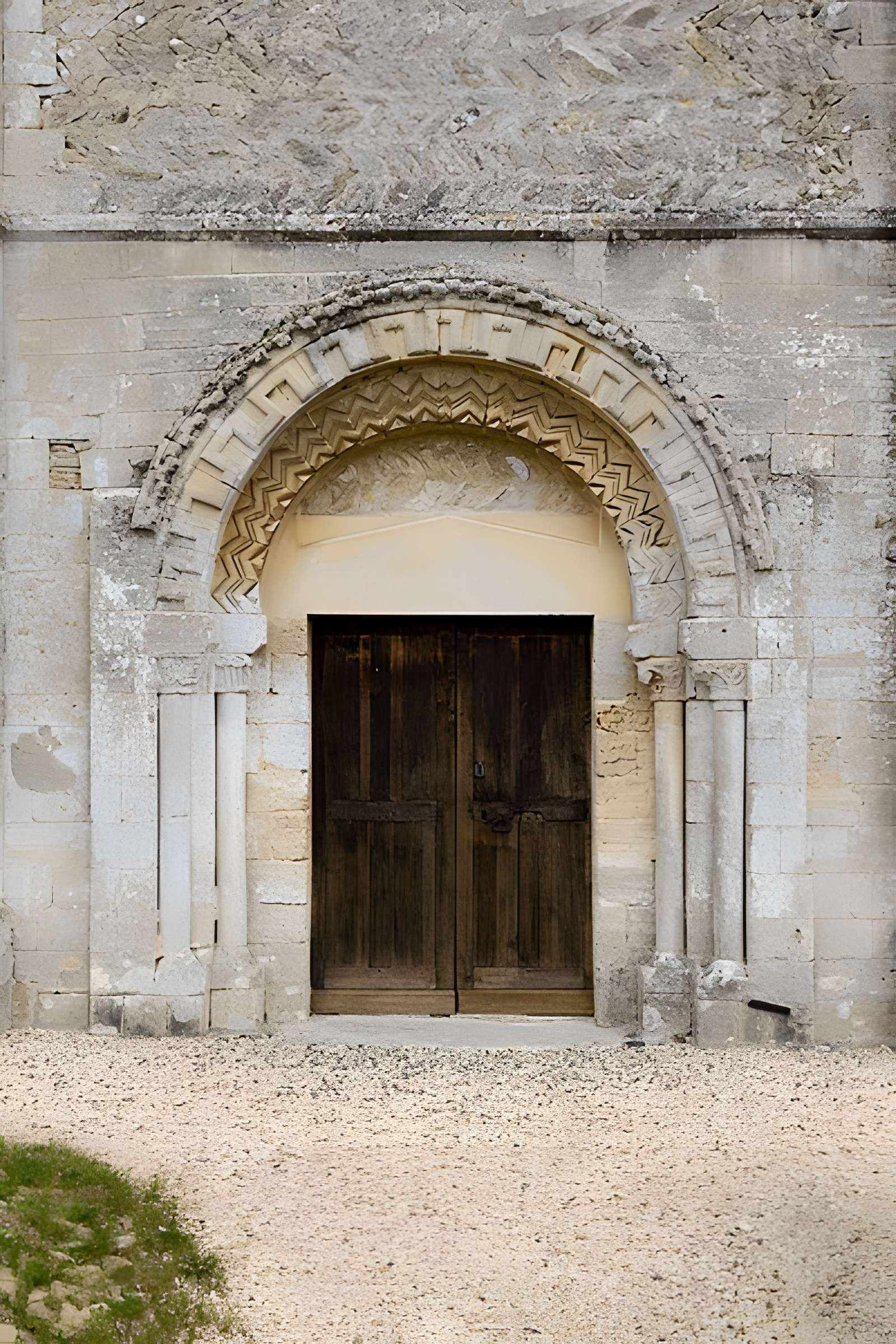 Église Saint-Pierre de Vienne-en-Bessin