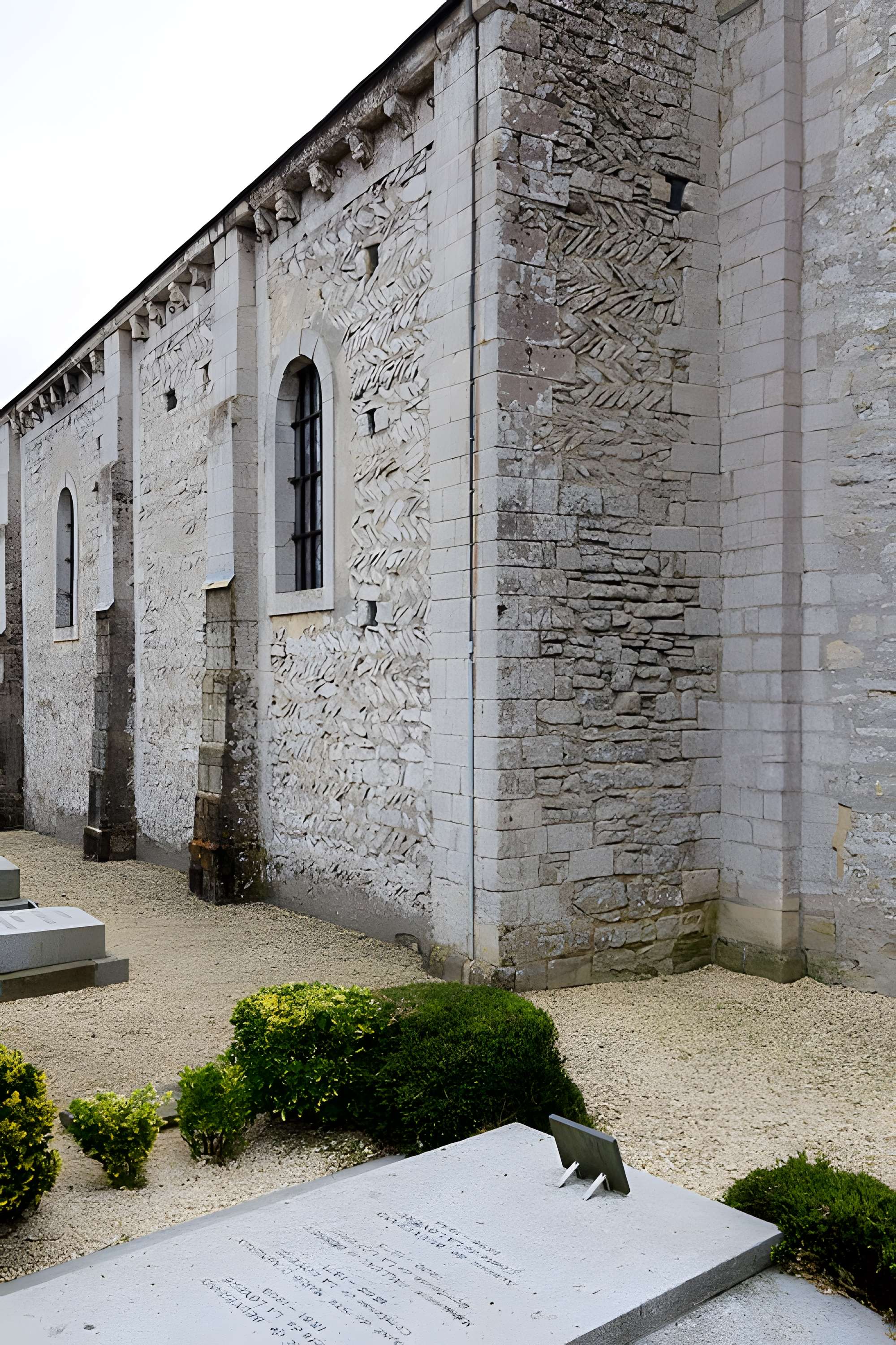 Église Saint-Pierre de Vienne-en-Bessin