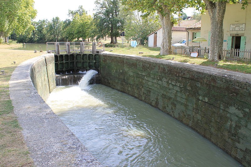 Photo de Canal du Midi : Écluse du Sanglier