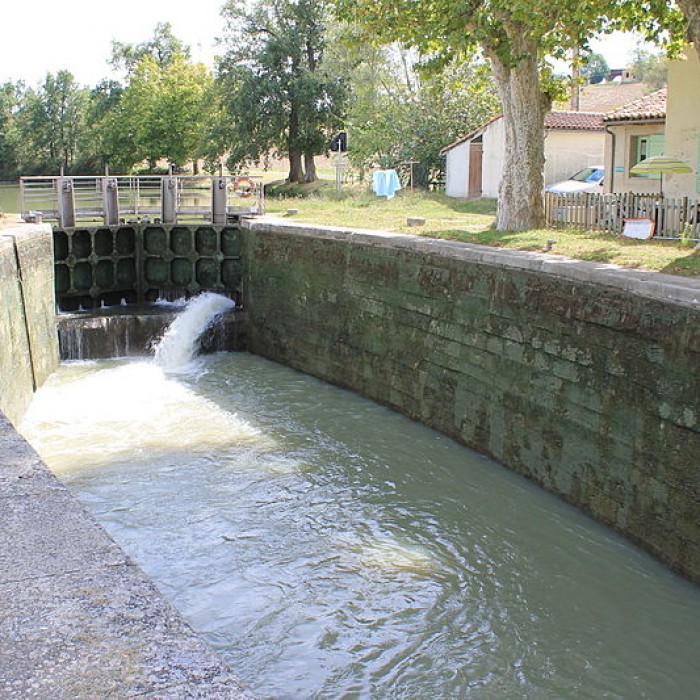 Photo de Canal du Midi : Écluse du Sanglier