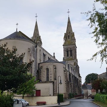 Église Saint-Pierre des Essarts