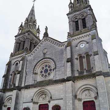 Église Saint-Pierre des Essarts