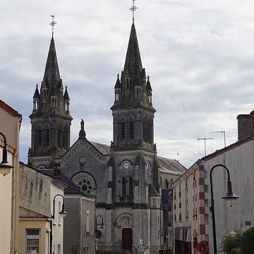 Église Saint-Pierre des Essarts