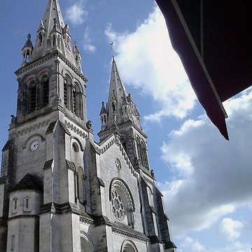 Église Saint-Pierre des Essarts