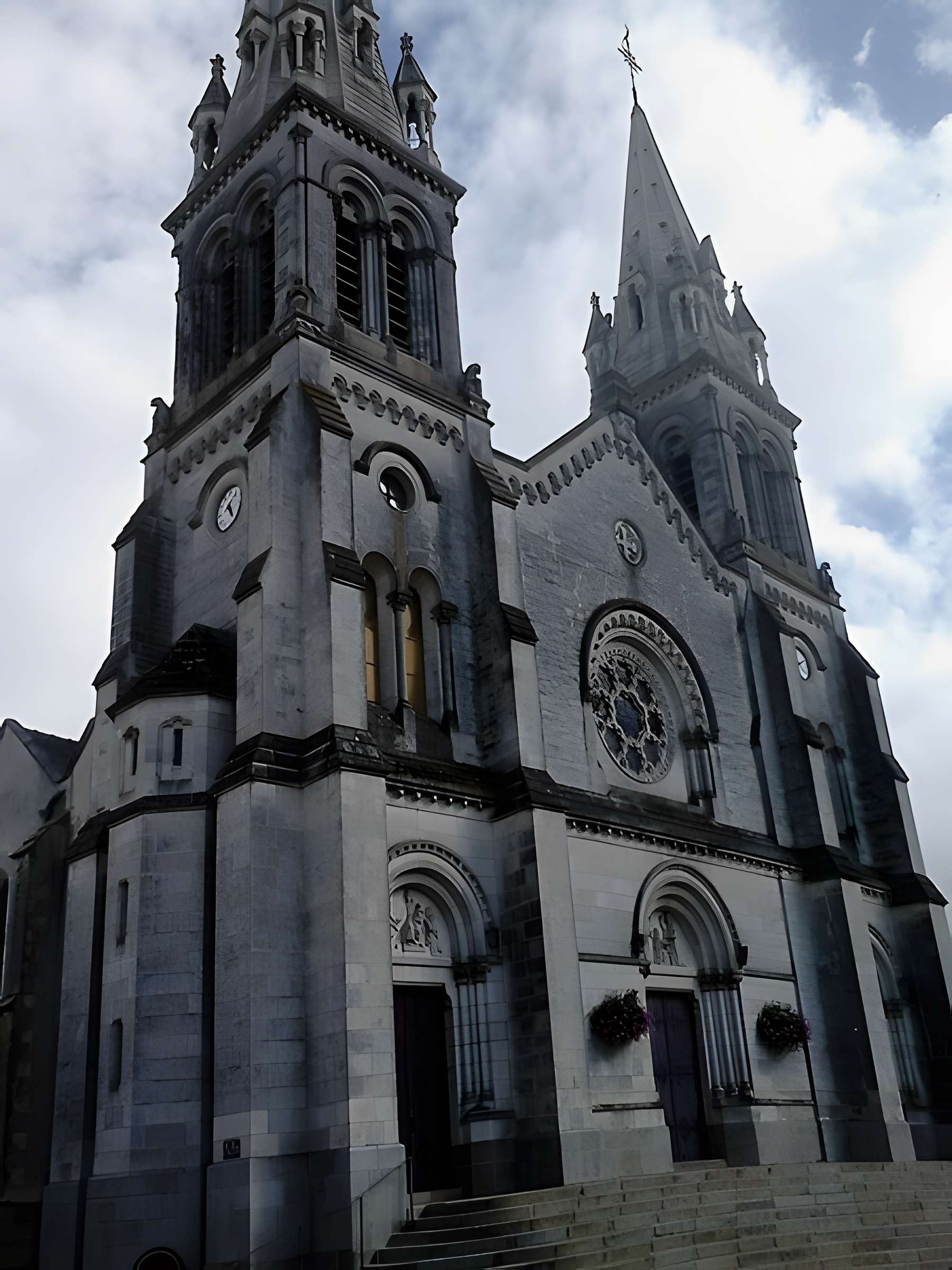 Église Saint-Pierre des Essarts