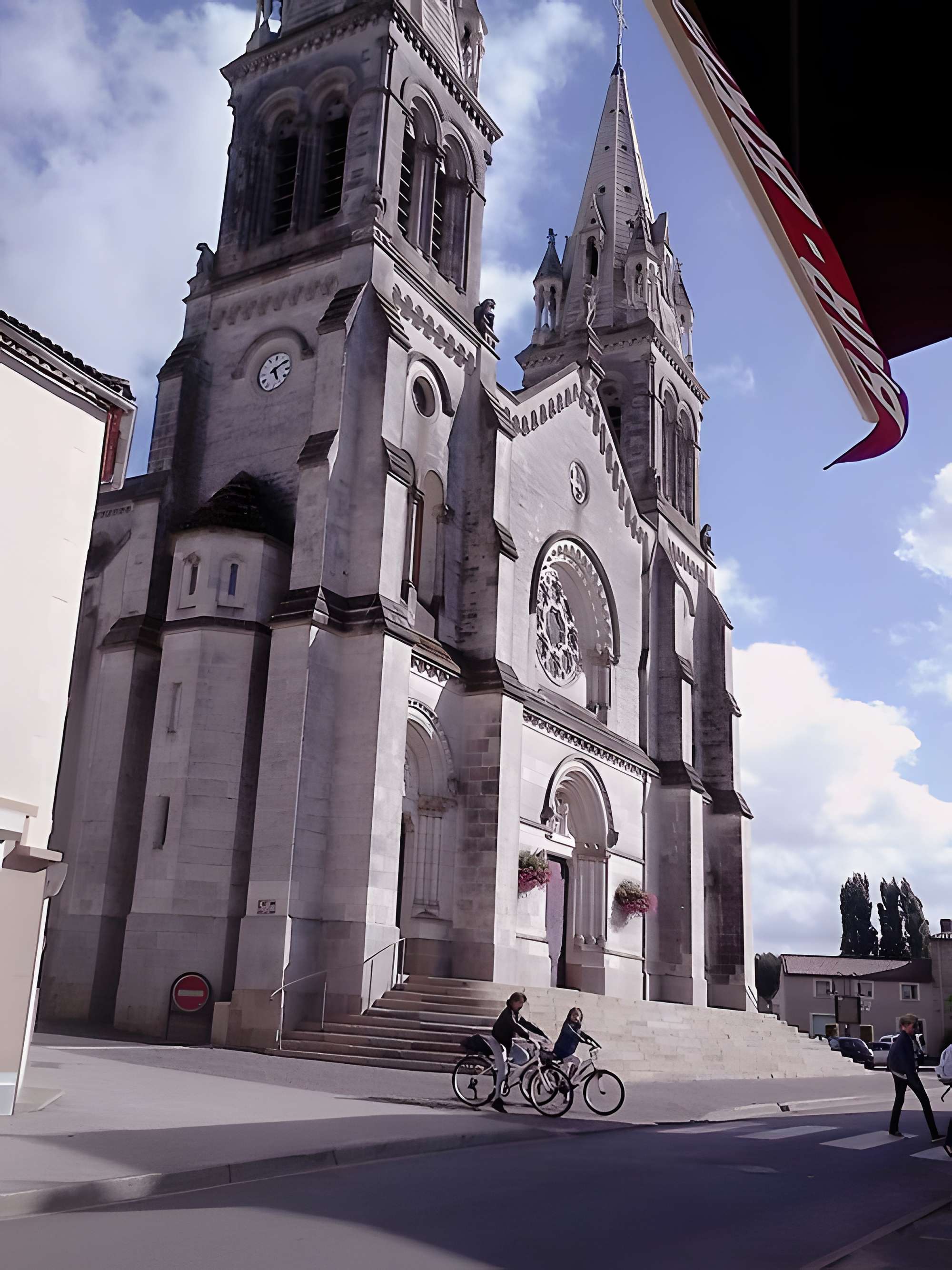 Église Saint-Pierre des Essarts
