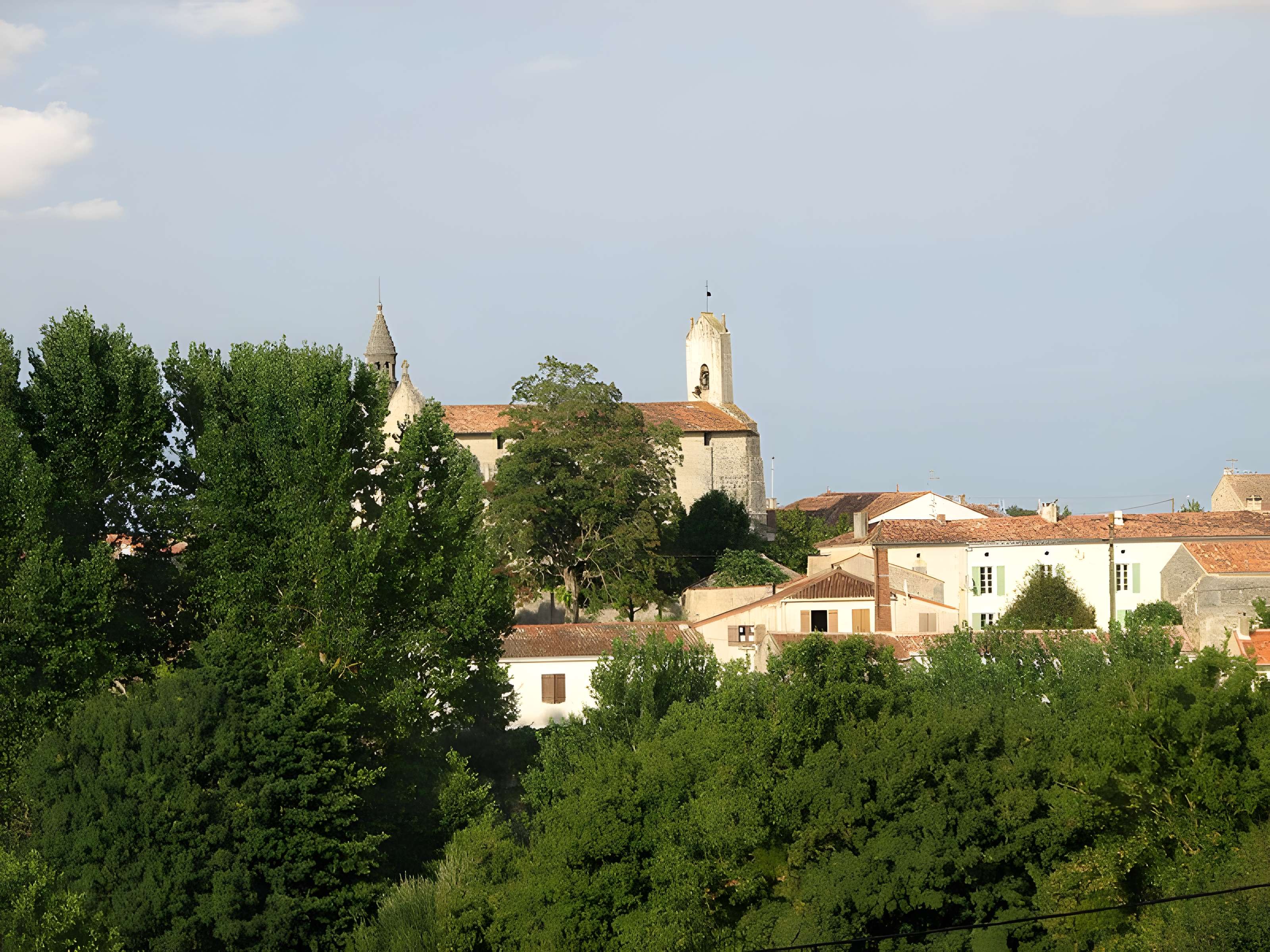 Église Saint-Pierre des Nouillers 
