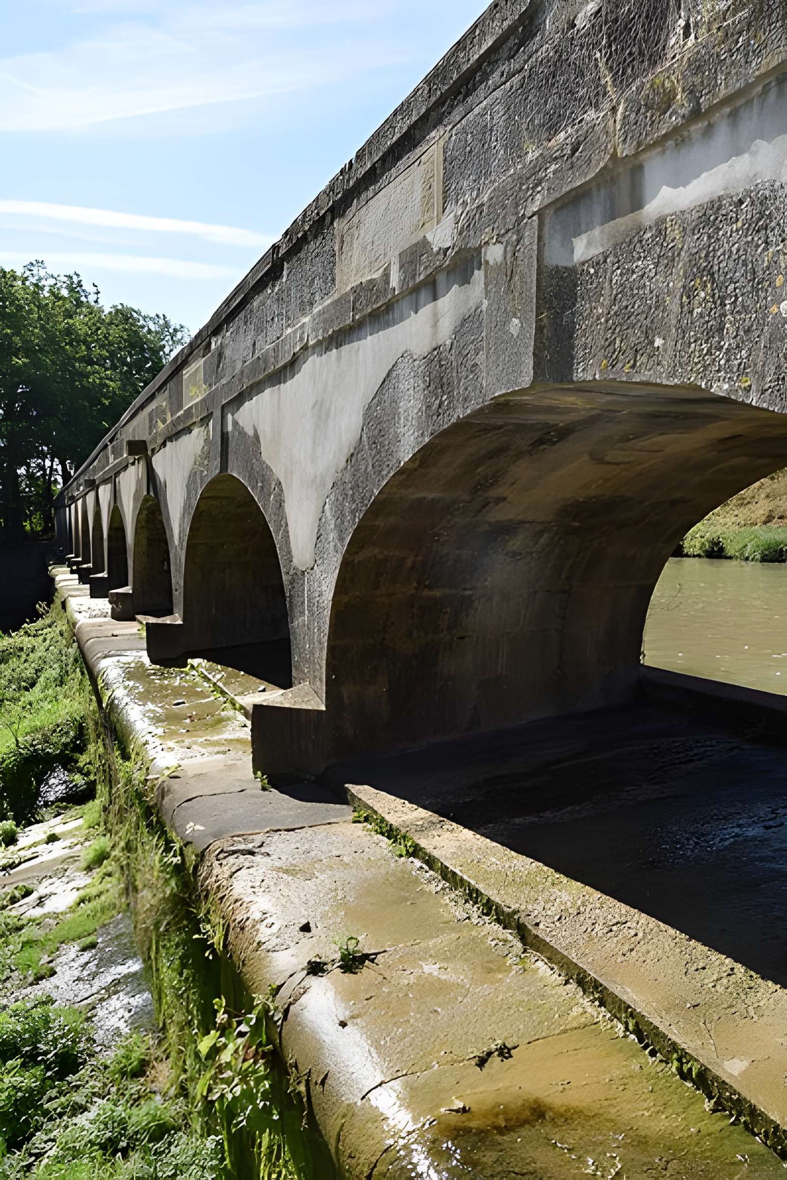 Canal du Midi : Épanchoir de l'Argent-Double