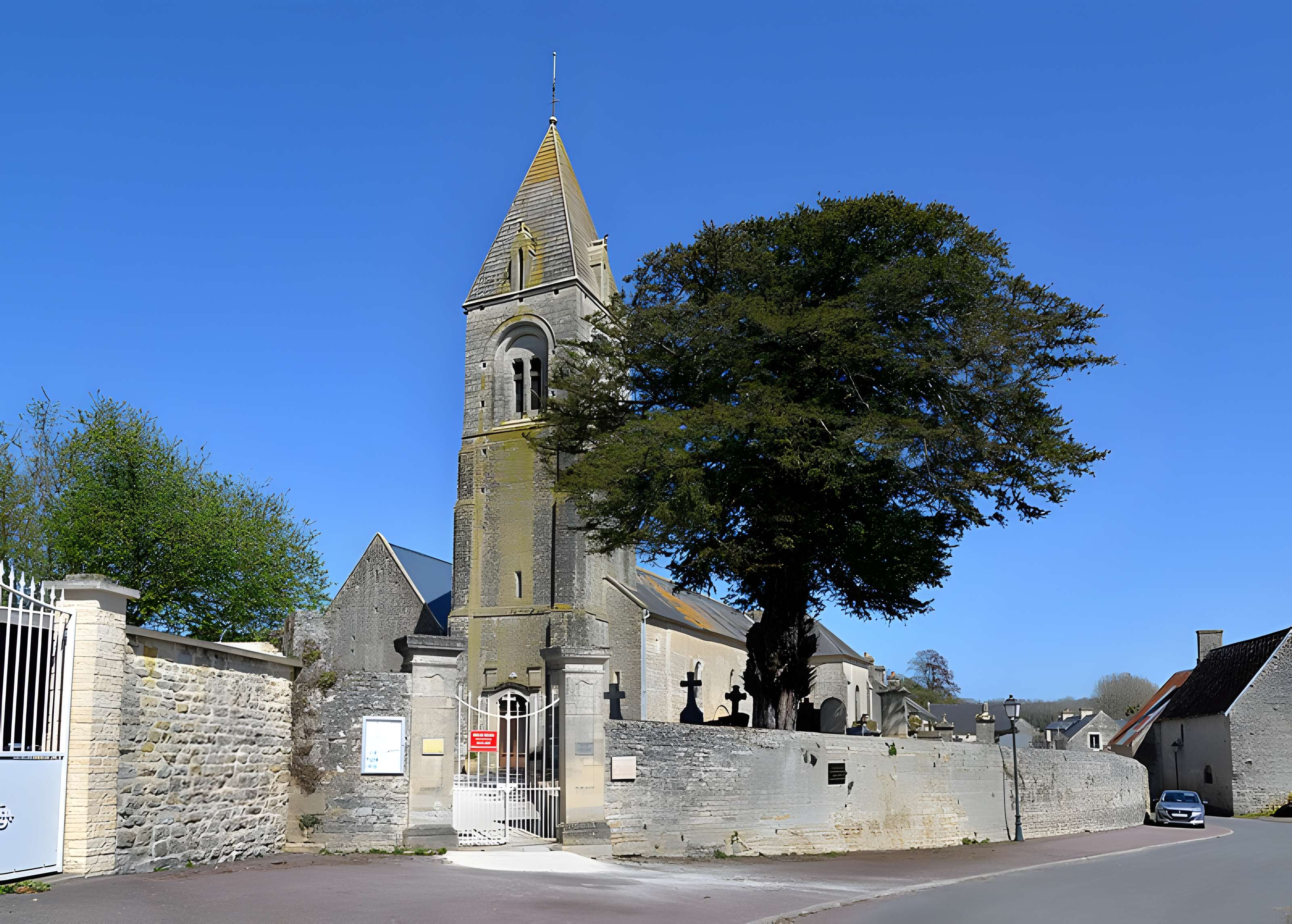 Église Saint-Pierre du Manoir