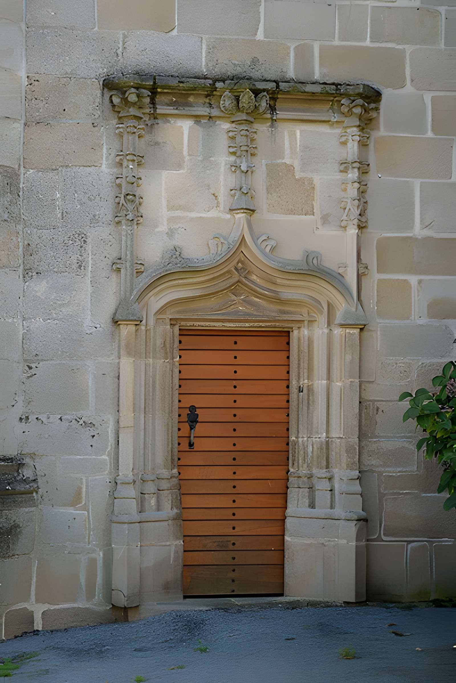 Église Saint-Pierre du Monteil-au-Vicomte