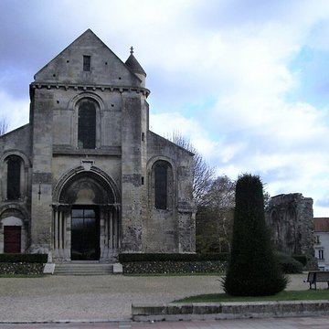 Église Saint-Pierre-au-Parvis de Soissons