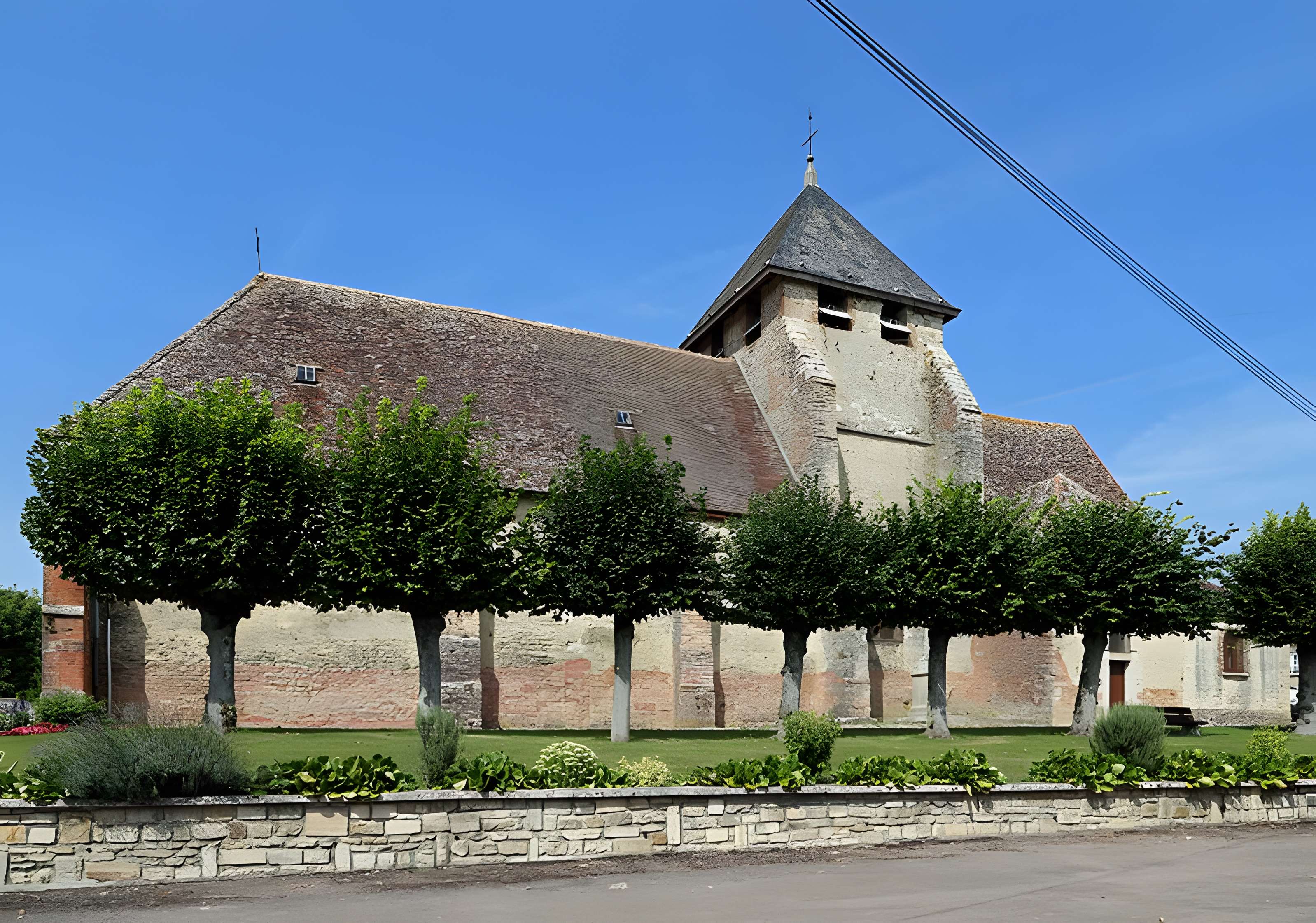 Église Saint-Pierre-aux-Liens de Clérey