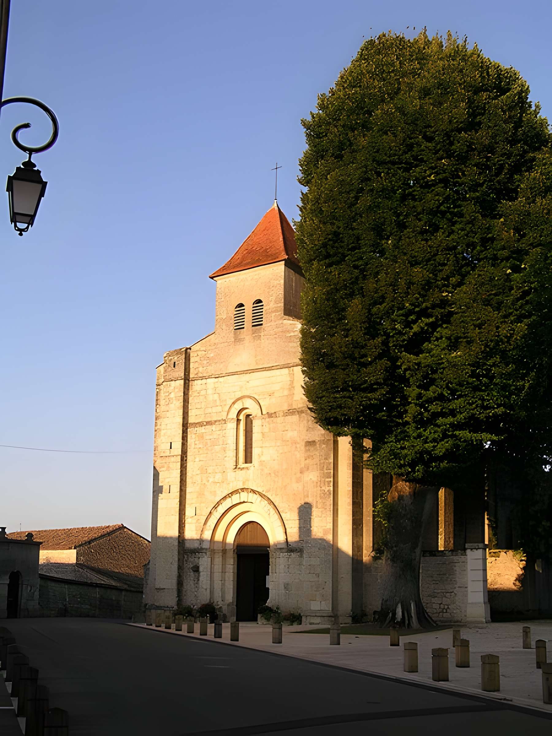 Église Saint-Pierre-aux-Liens de Garat