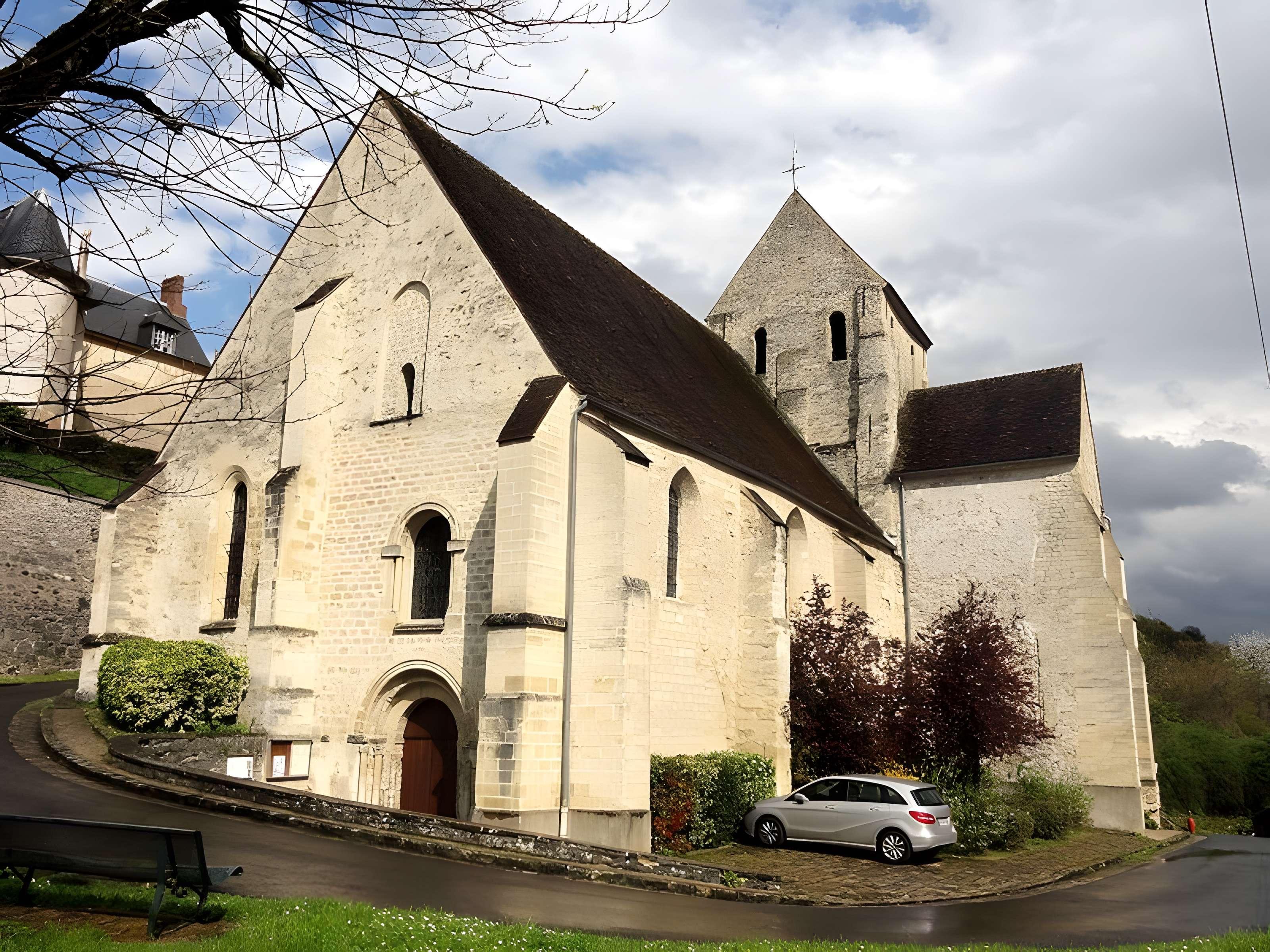 Église Saint-Pierre-aux-Liens de Vaux-sur-Seine 