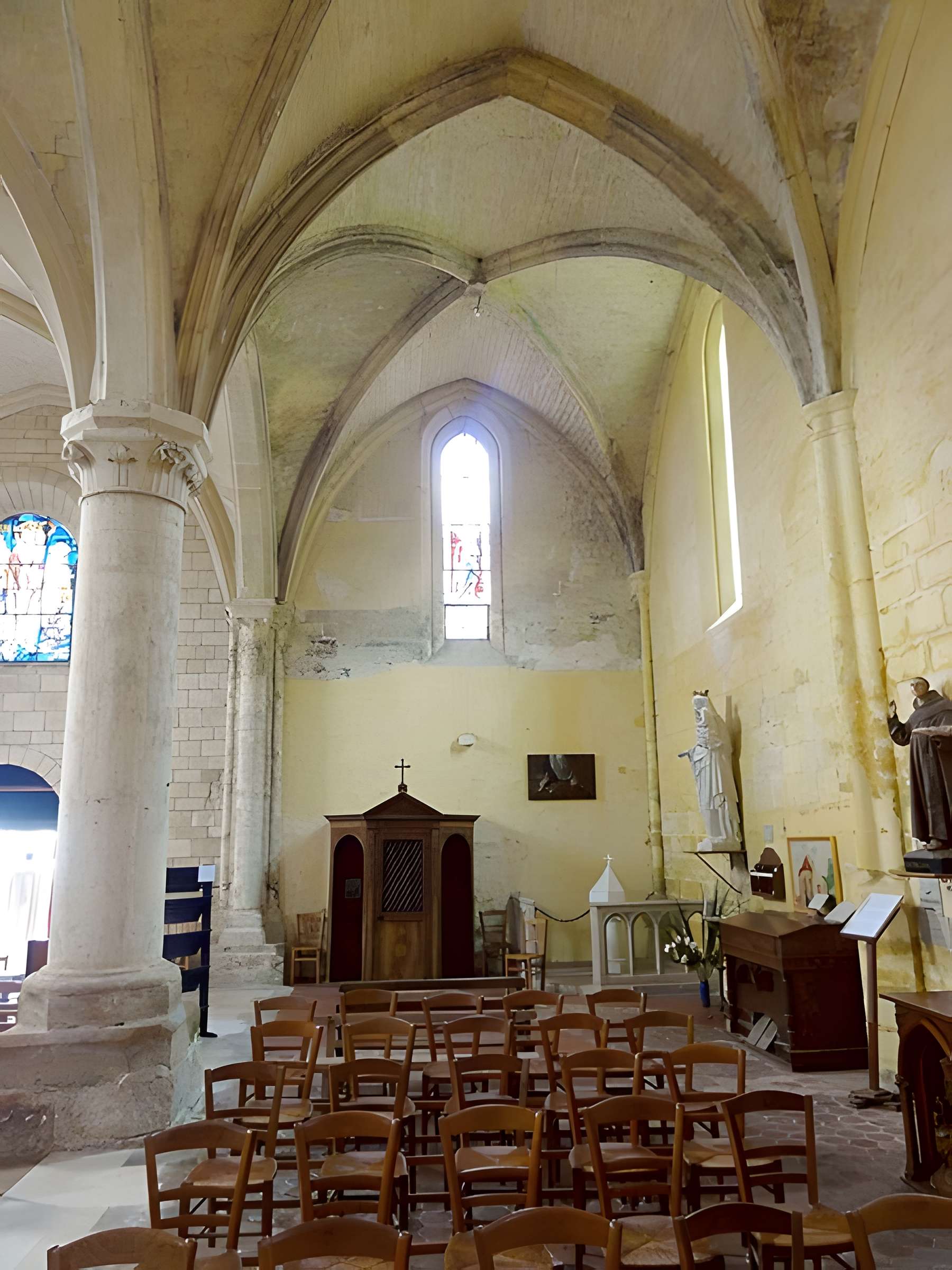 Église Saint-Pierre-aux-Liens de Vaux-sur-Seine