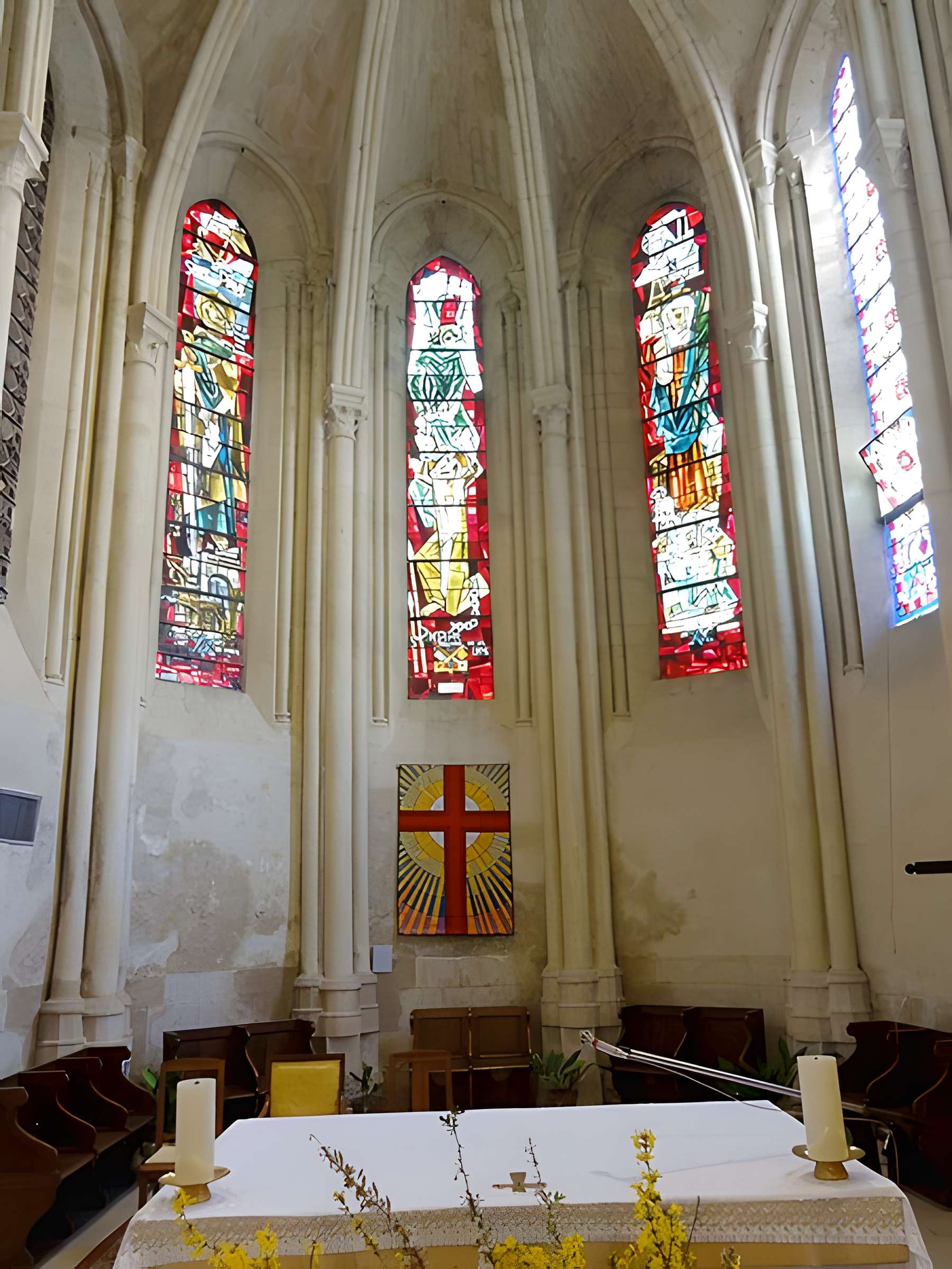 Église Saint-Pierre-aux-Liens de Vaux-sur-Seine