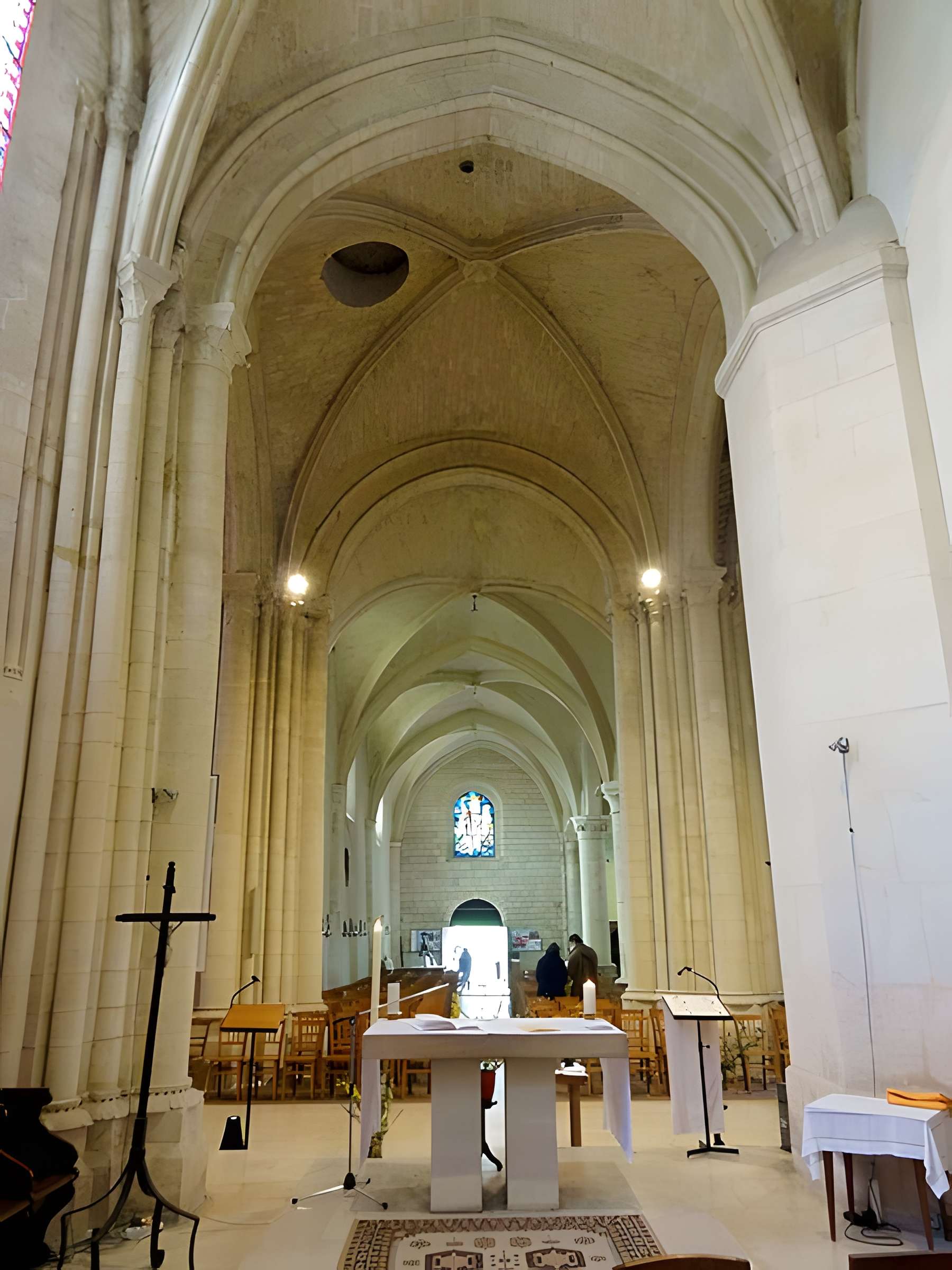 Église Saint-Pierre-aux-Liens de Vaux-sur-Seine