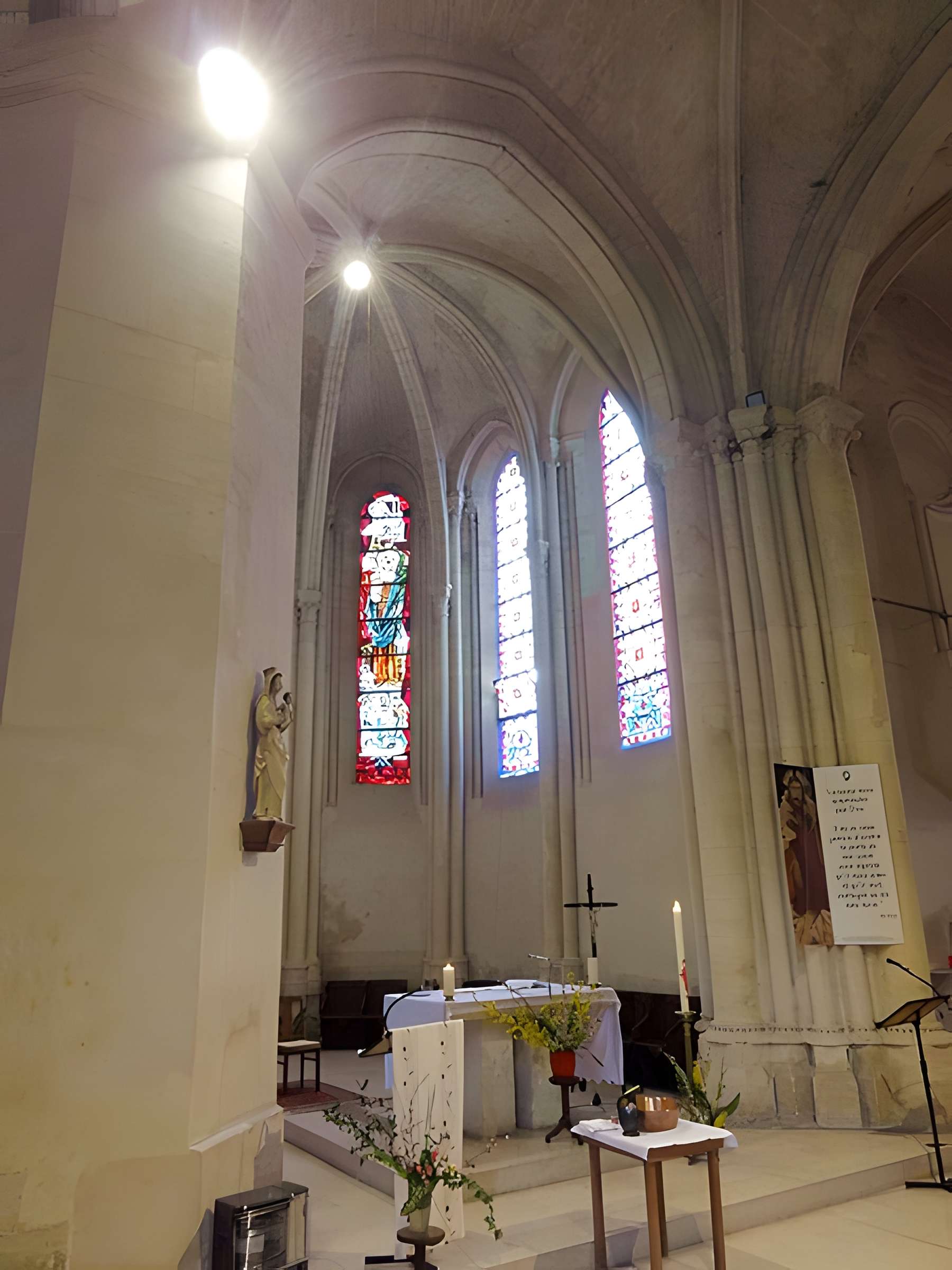 Église Saint-Pierre-aux-Liens de Vaux-sur-Seine