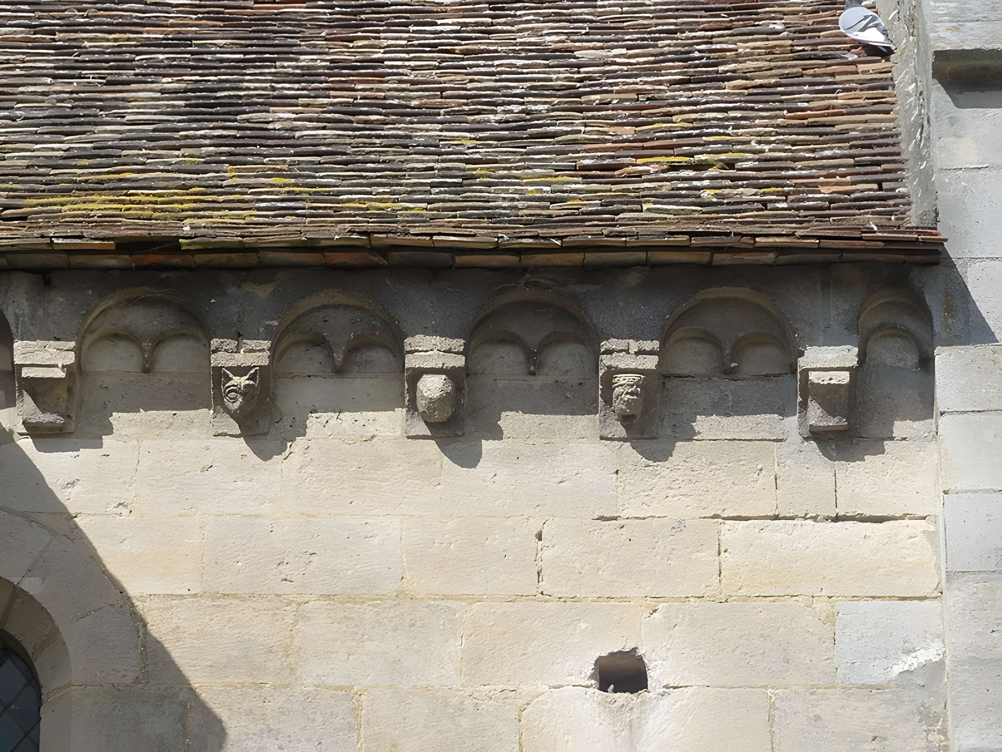 Église Saint-Pierre-aux-Liens-et-Saint-Étienne de Brignancourt