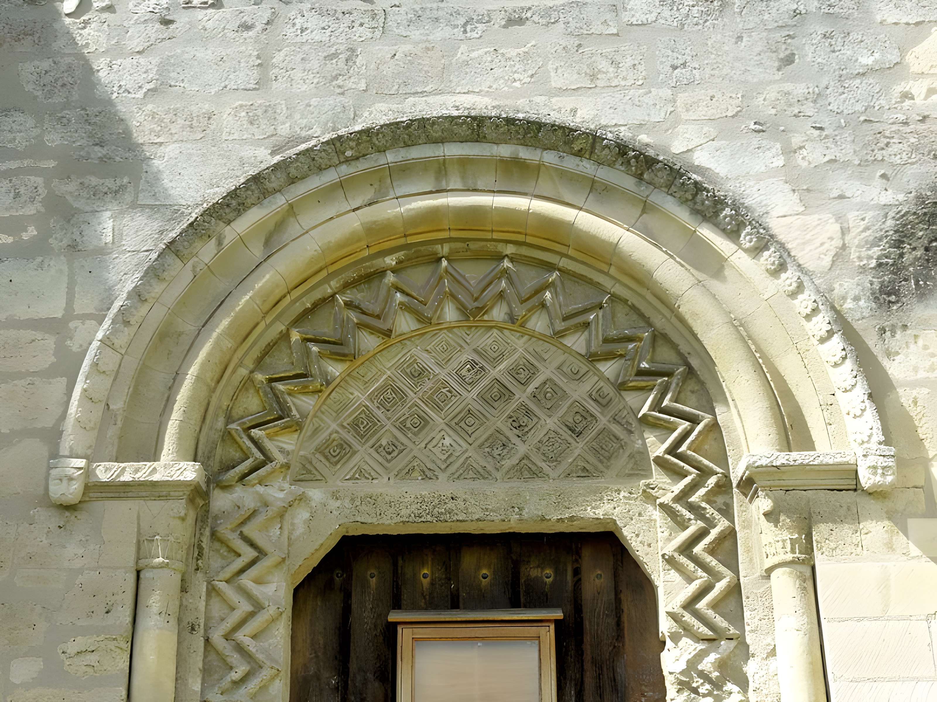 Église Saint-Pierre-aux-Liens-et-Saint-Étienne de Brignancourt