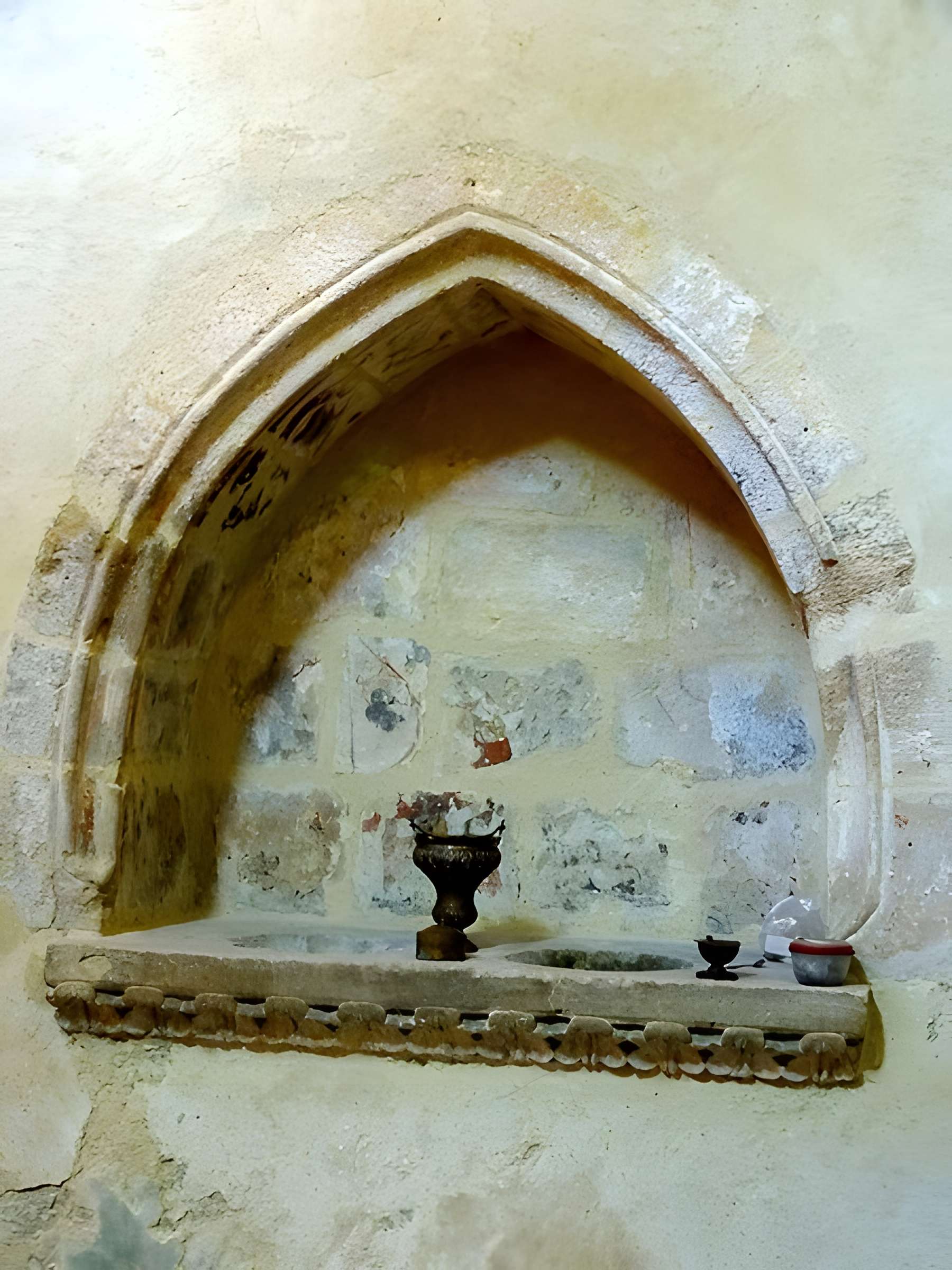 Église Saint-Pierre-aux-Liens-et-Saint-Étienne de Brignancourt