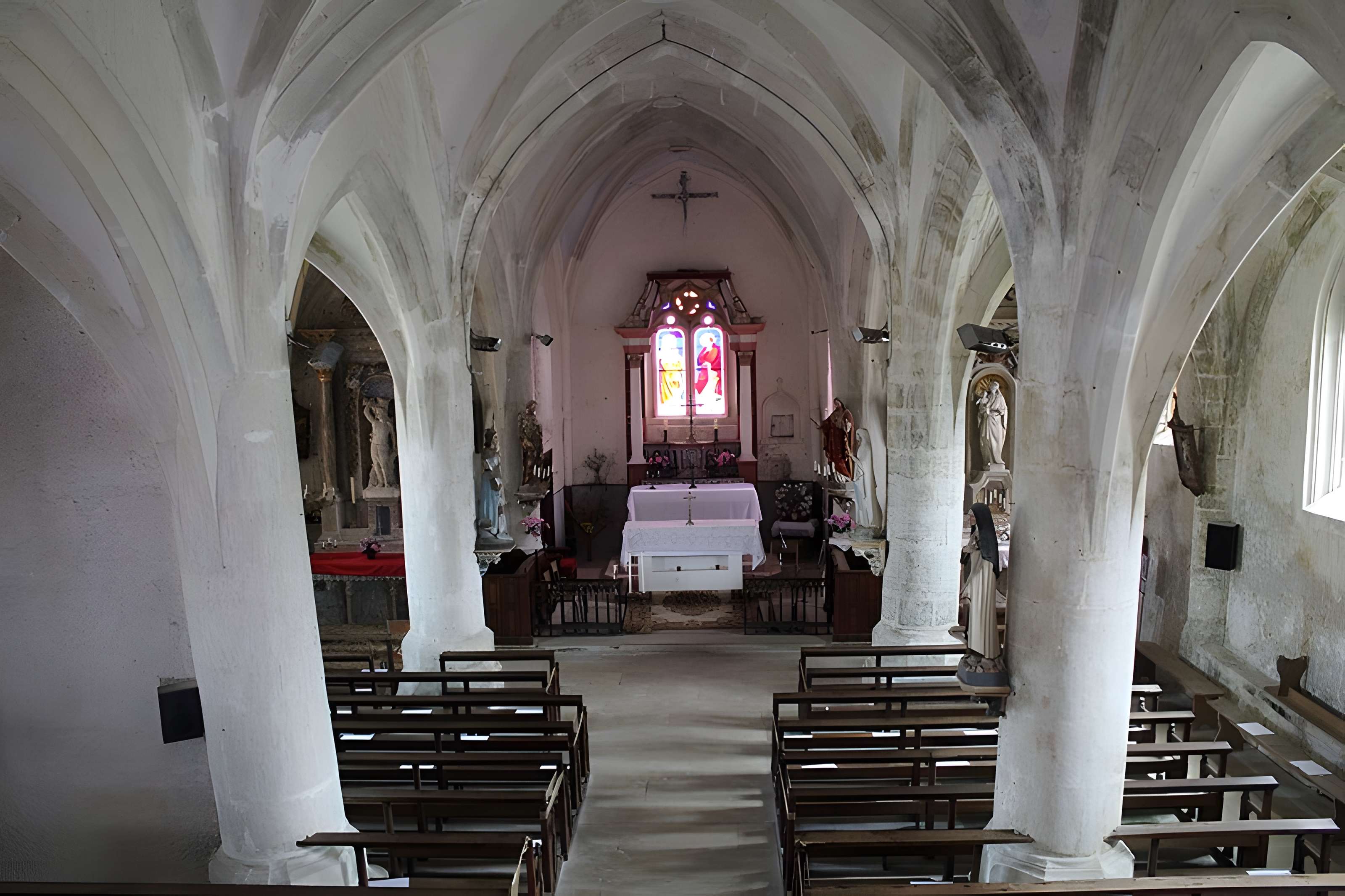 Église Saint-Pierre-ès-Liens de Bazincourt-sur-Saulx