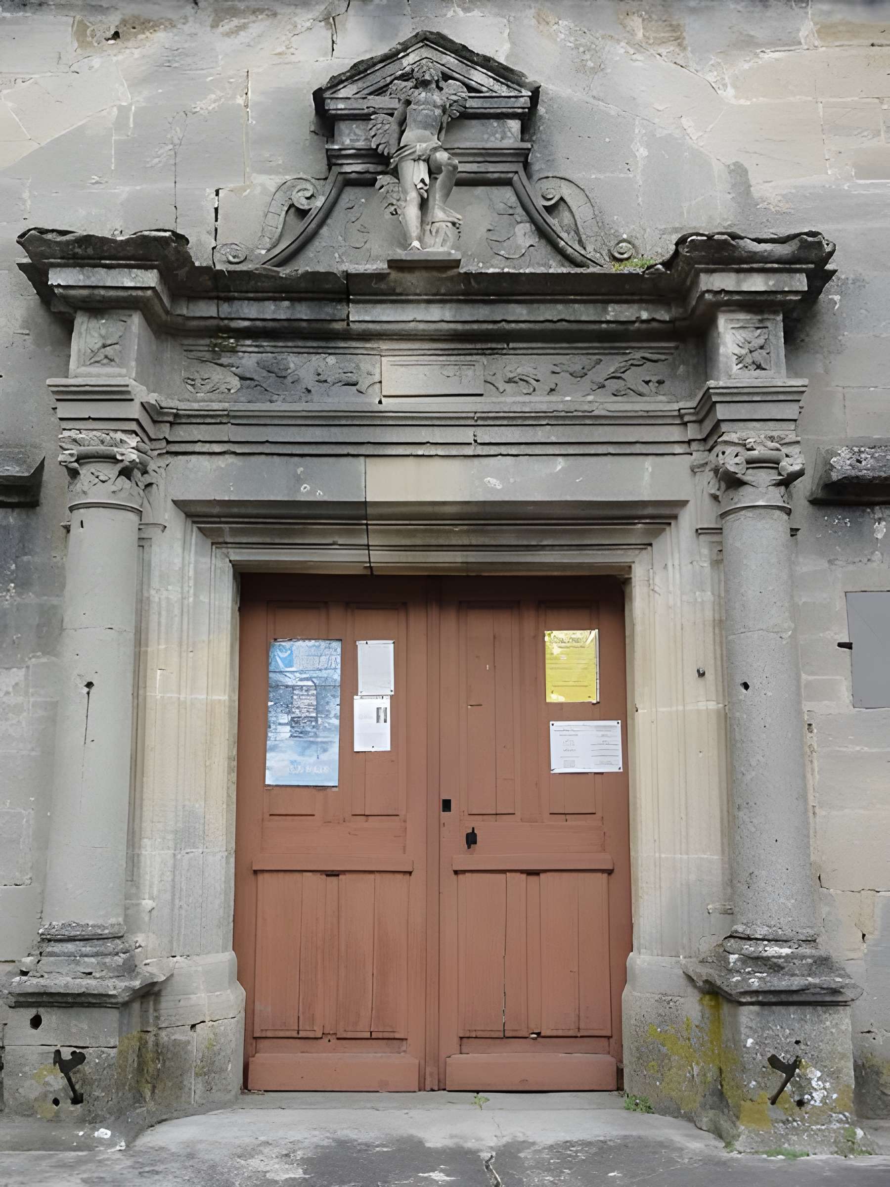 Église Saint-Pierre-ès-Liens de Bazincourt-sur-Saulx