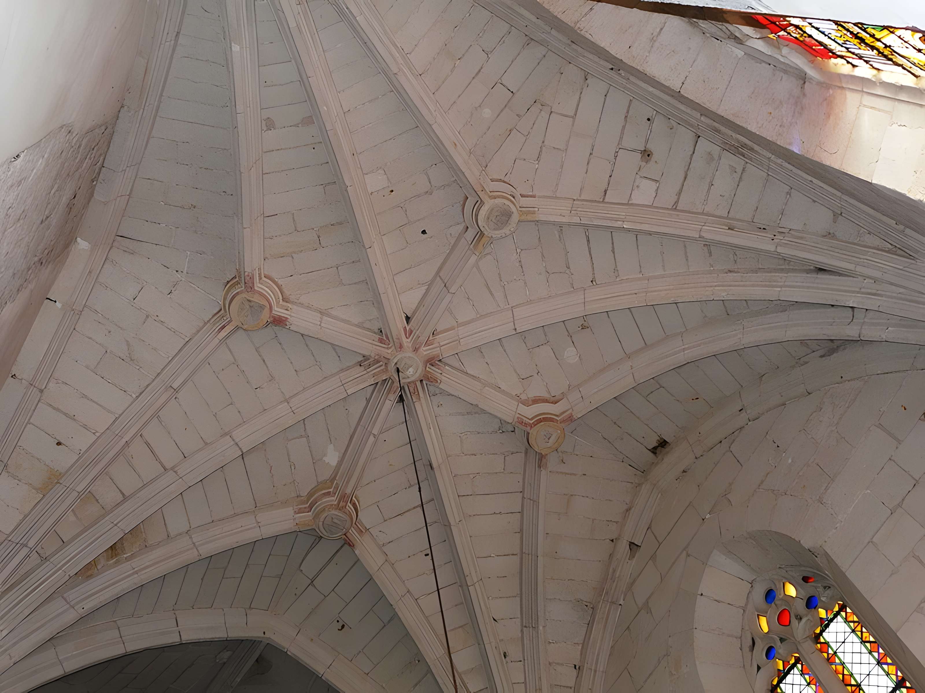 Église Saint-Pierre-ès-liens de Chantérac
