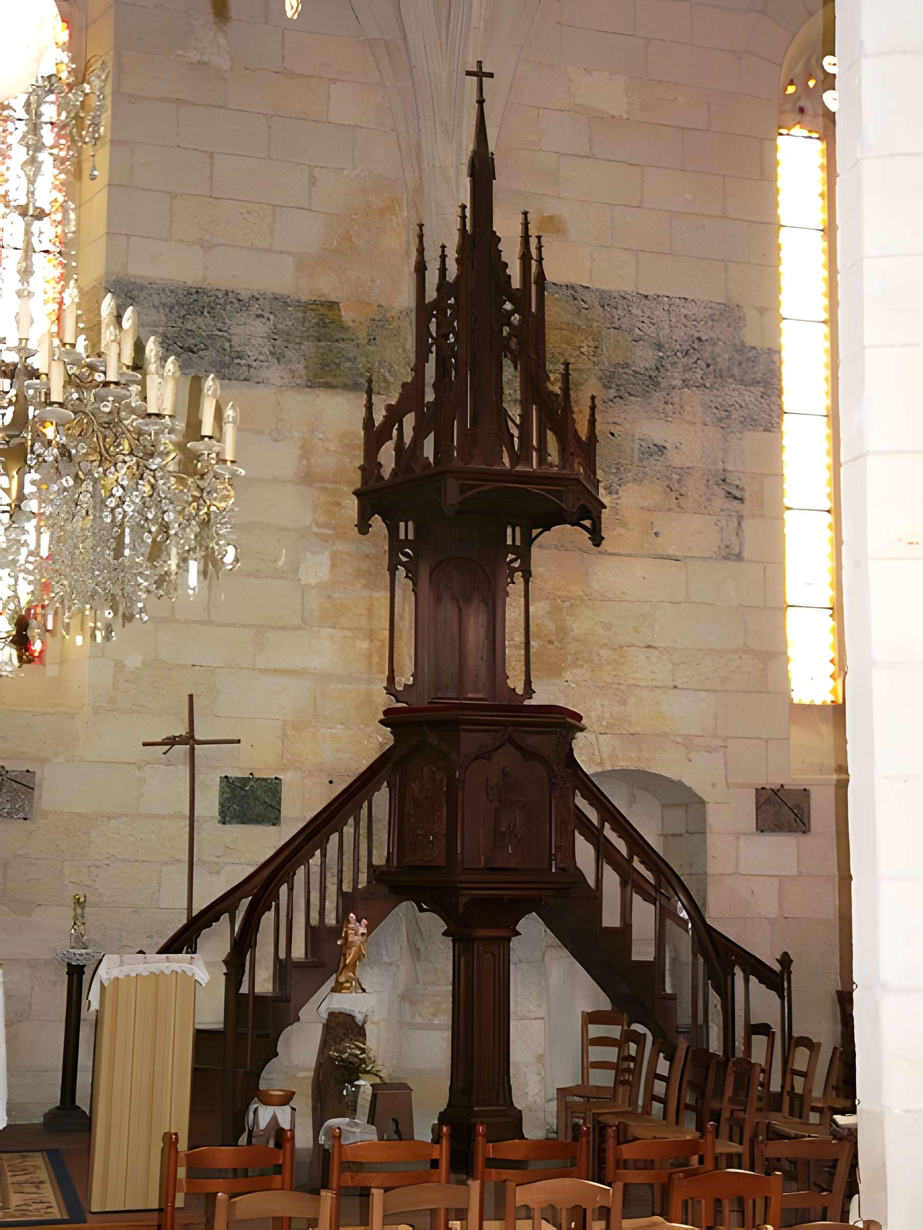 Église Saint-Pierre-ès-liens de Chantérac