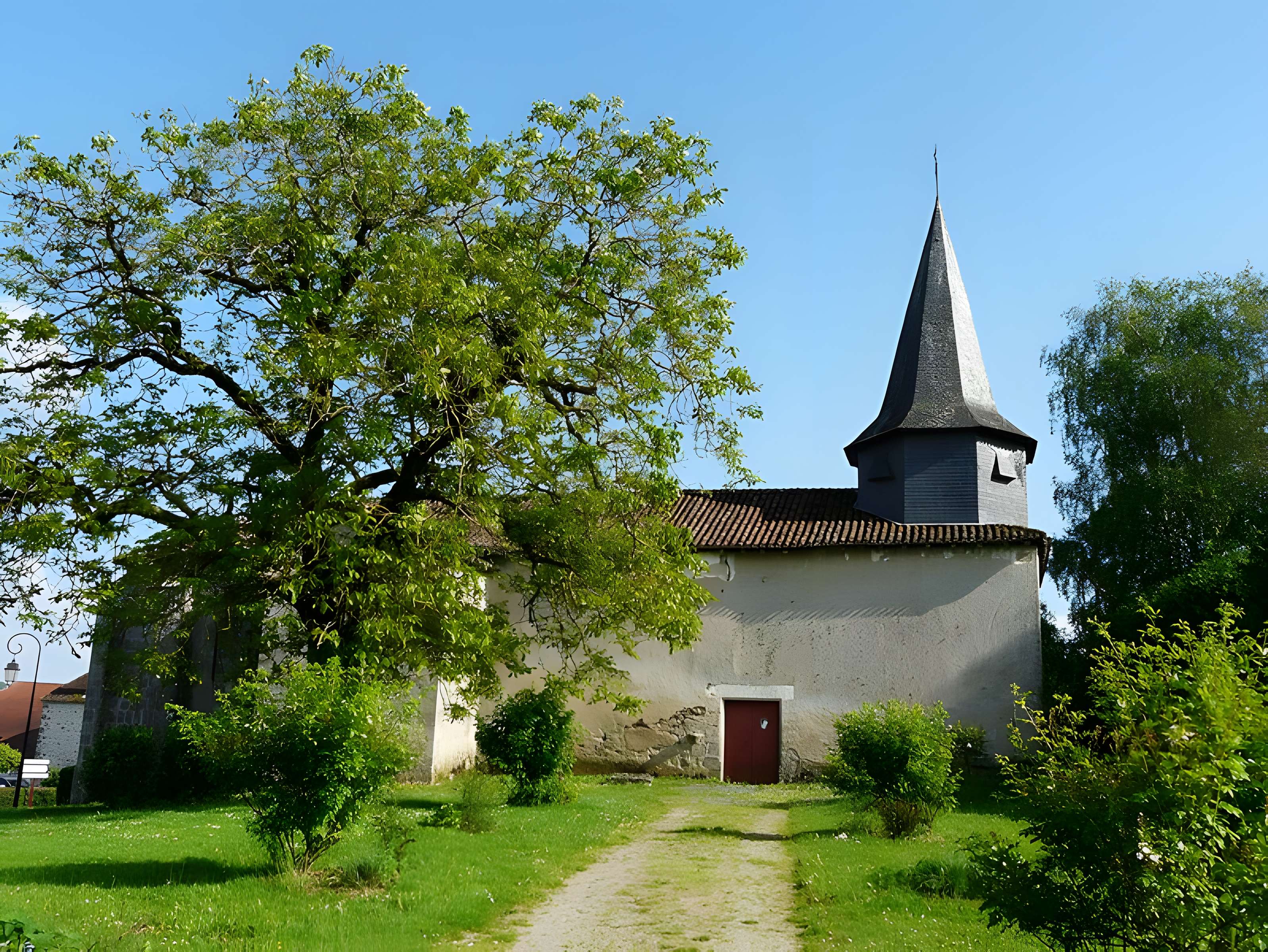 Église Saint-Pierre-ès-Liens de Lastours