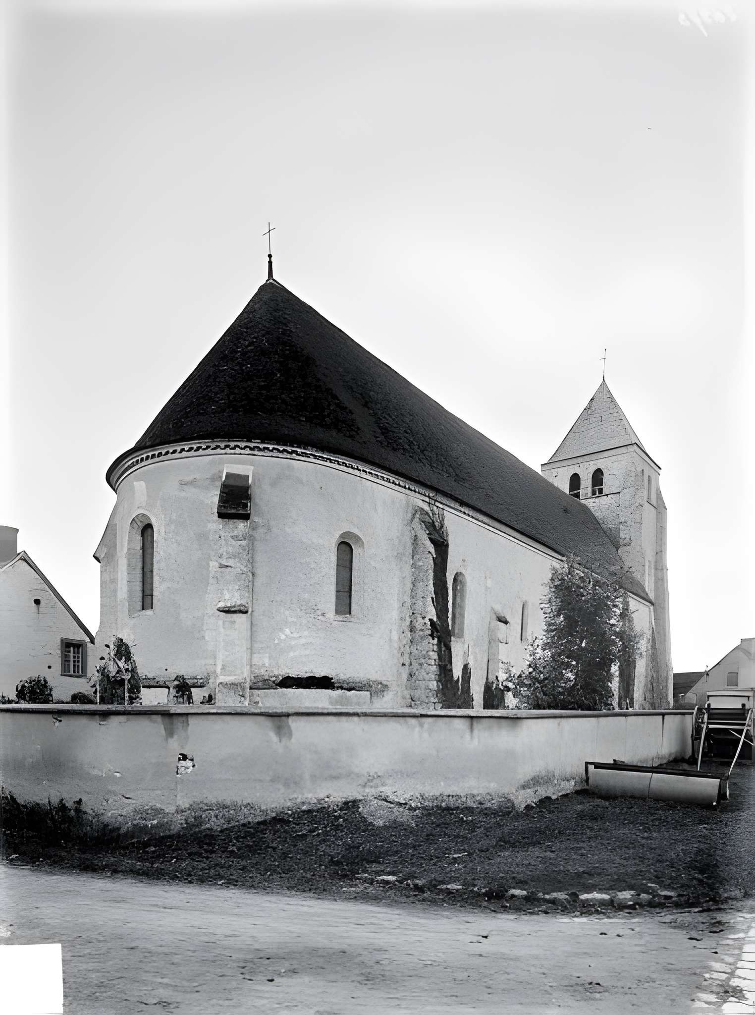 Église Saint-Pierre-ès-Liens de Molinons