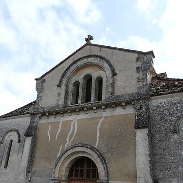 Église Saint-Pierre-ès-Liens de Montrem