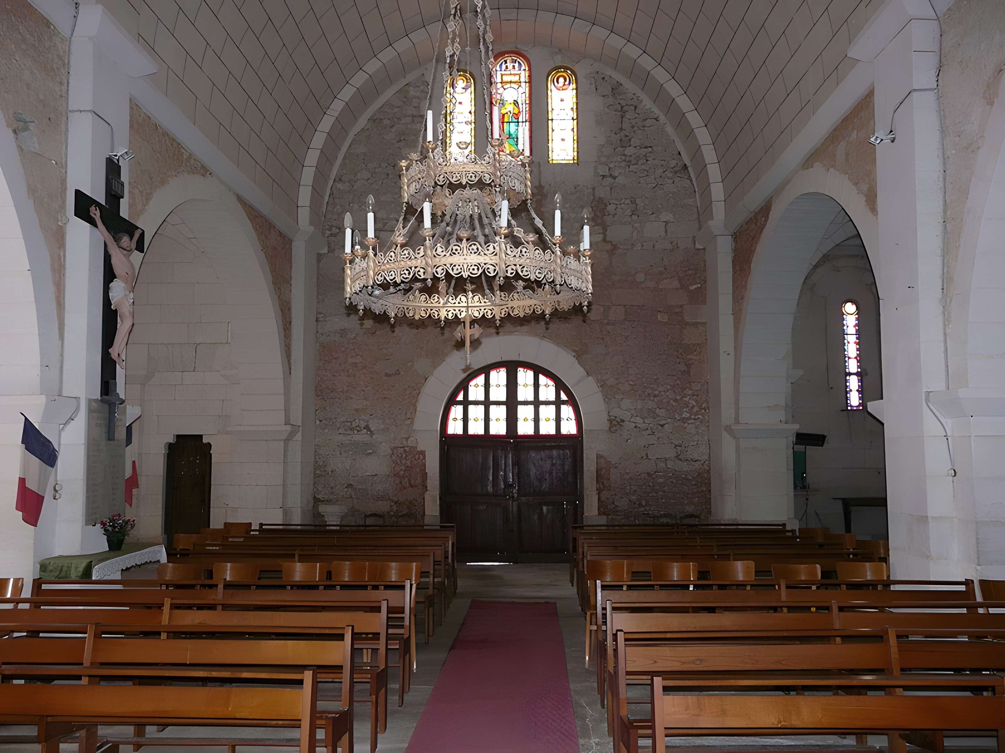 Église Saint-Pierre-ès-Liens de Montrem